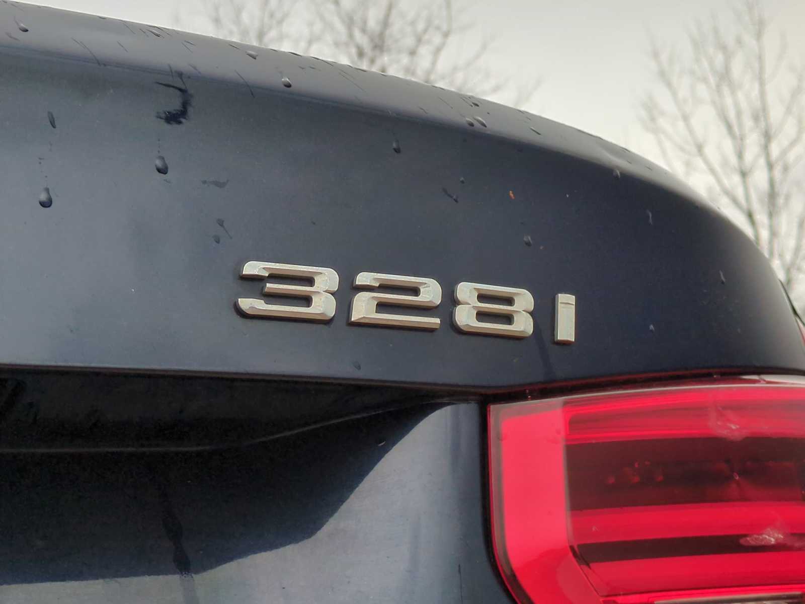 Thumbnail: 2016 BMW 3 Series - 13