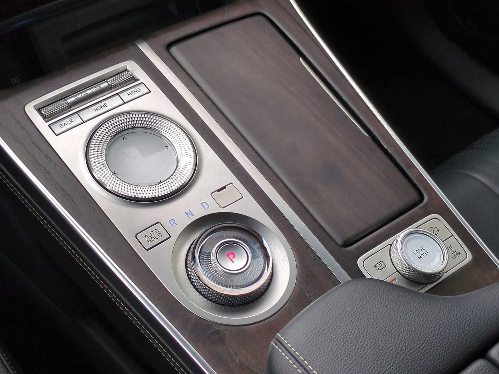 Thumbnail: 2022 Genesis GV80 - 34