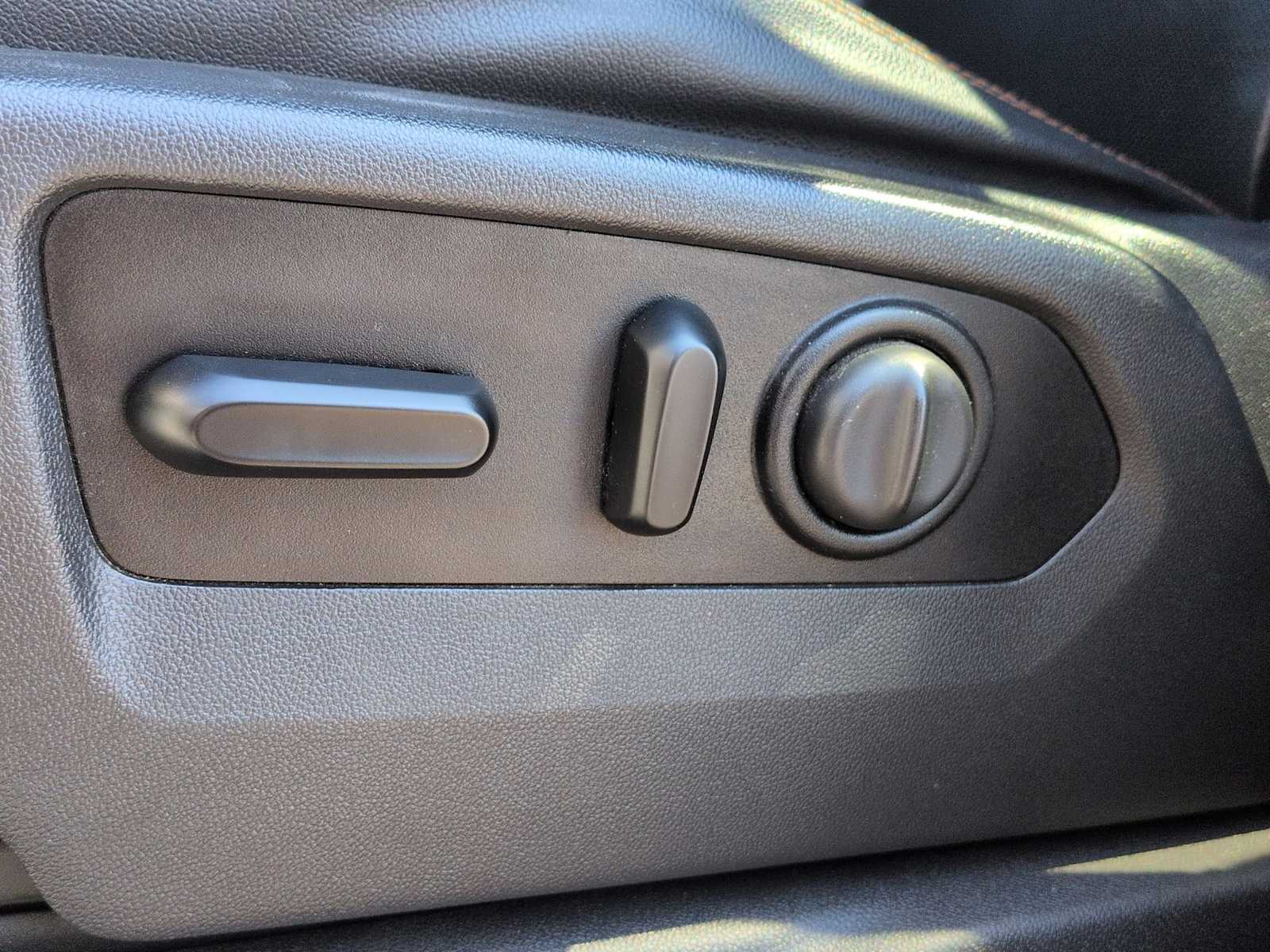 Thumbnail: 2020 GMC Sierra 2500 - 19