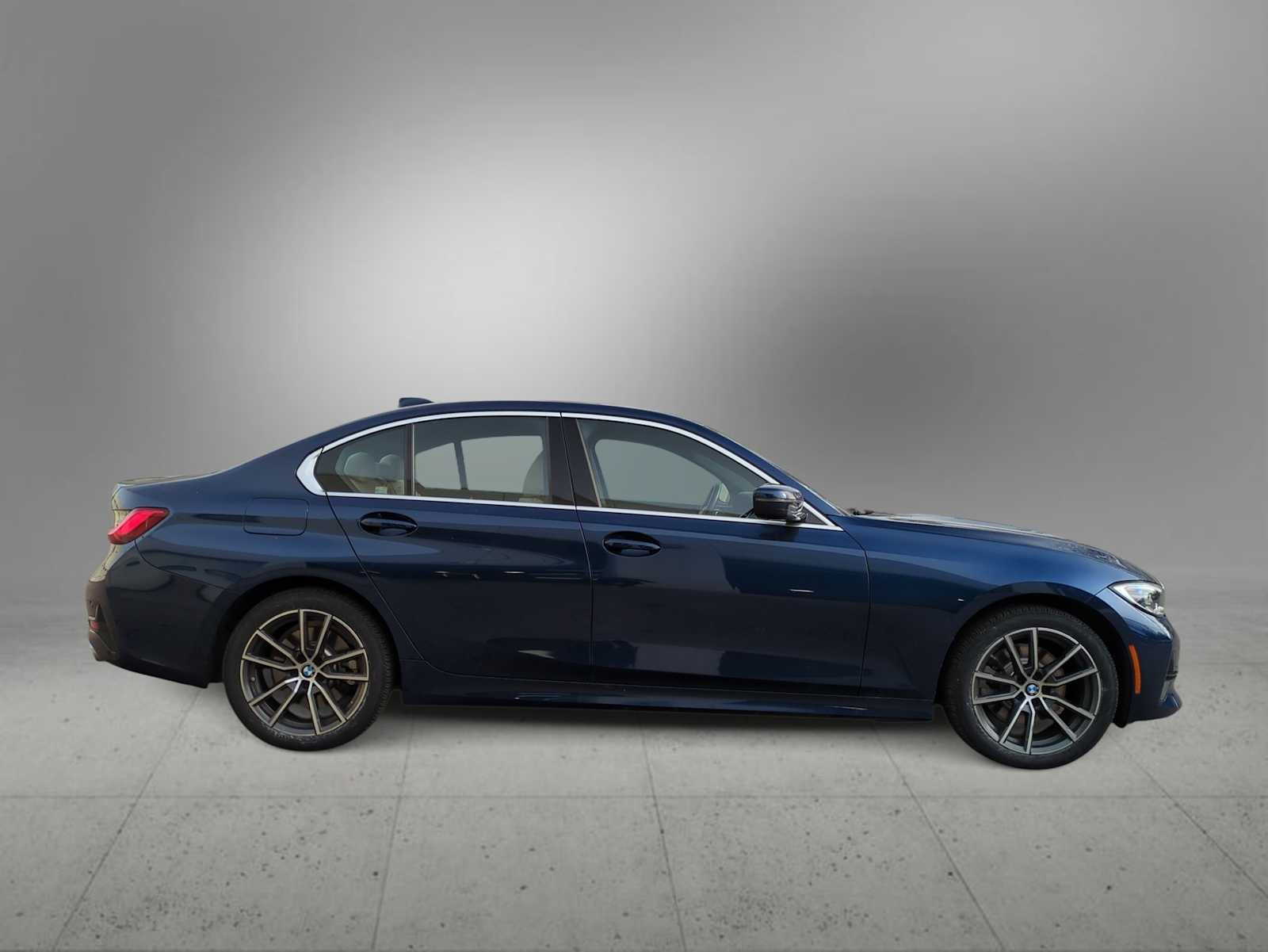 Thumbnail: 2019 BMW 3 Series - 9