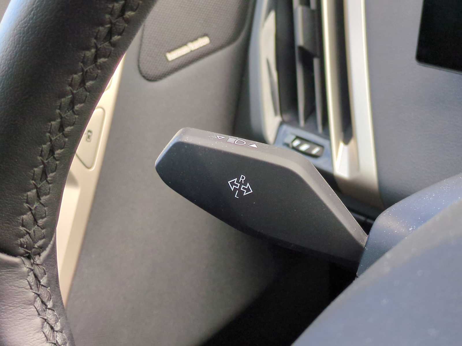 Thumbnail: 2025 BMW iX - 28