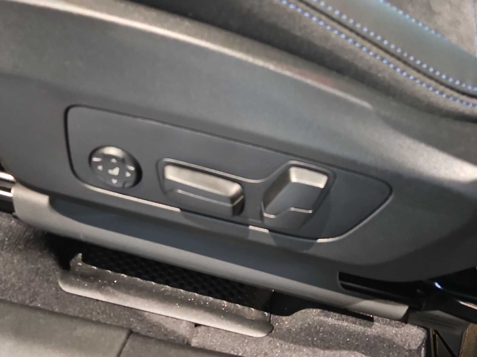 Thumbnail: 2026 BMW X1 - 24