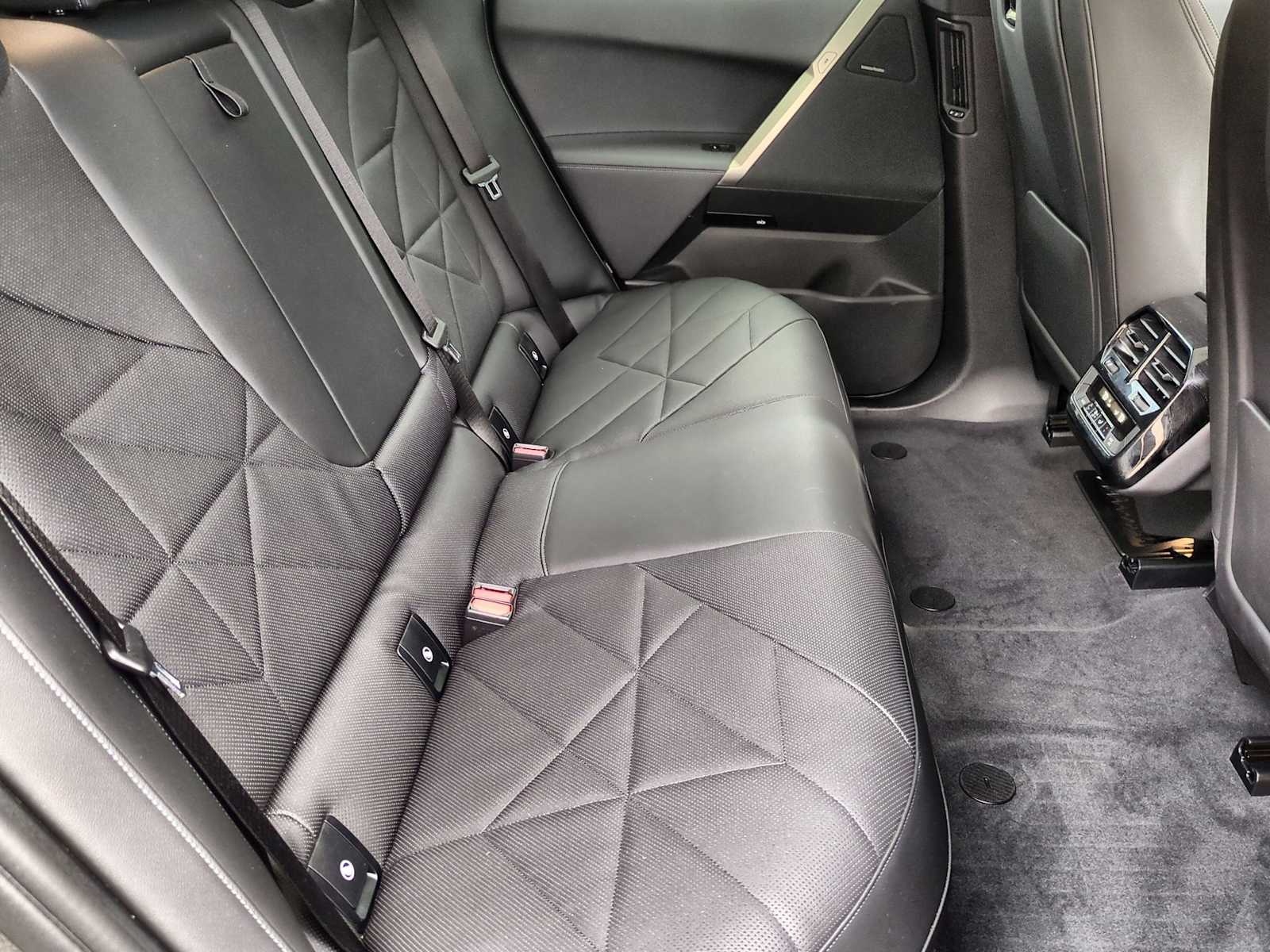 Thumbnail: 2025 BMW iX - 21