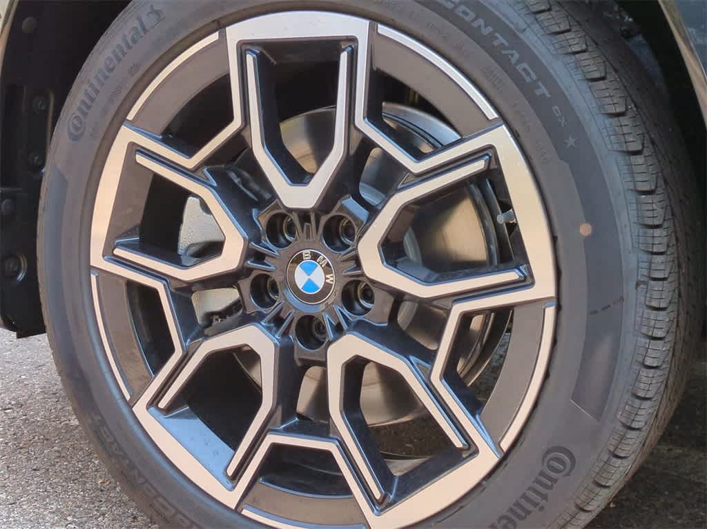 2025 BMW X1 xDrive28i 12