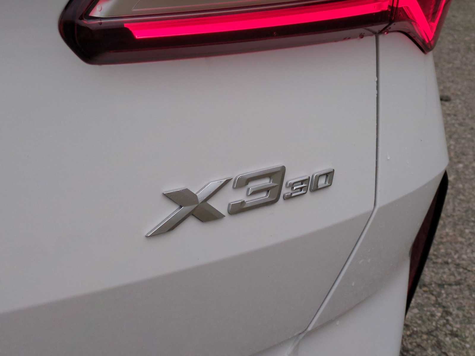 Thumbnail: 2026 BMW X3 - 13