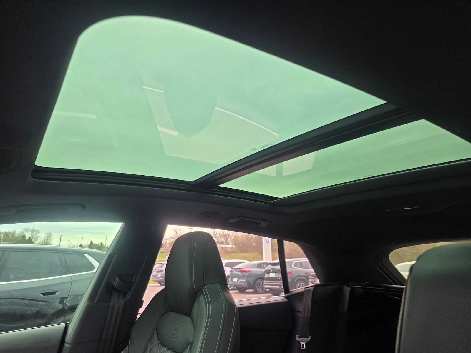 Thumbnail: 2023 Audi SQ8 - 19