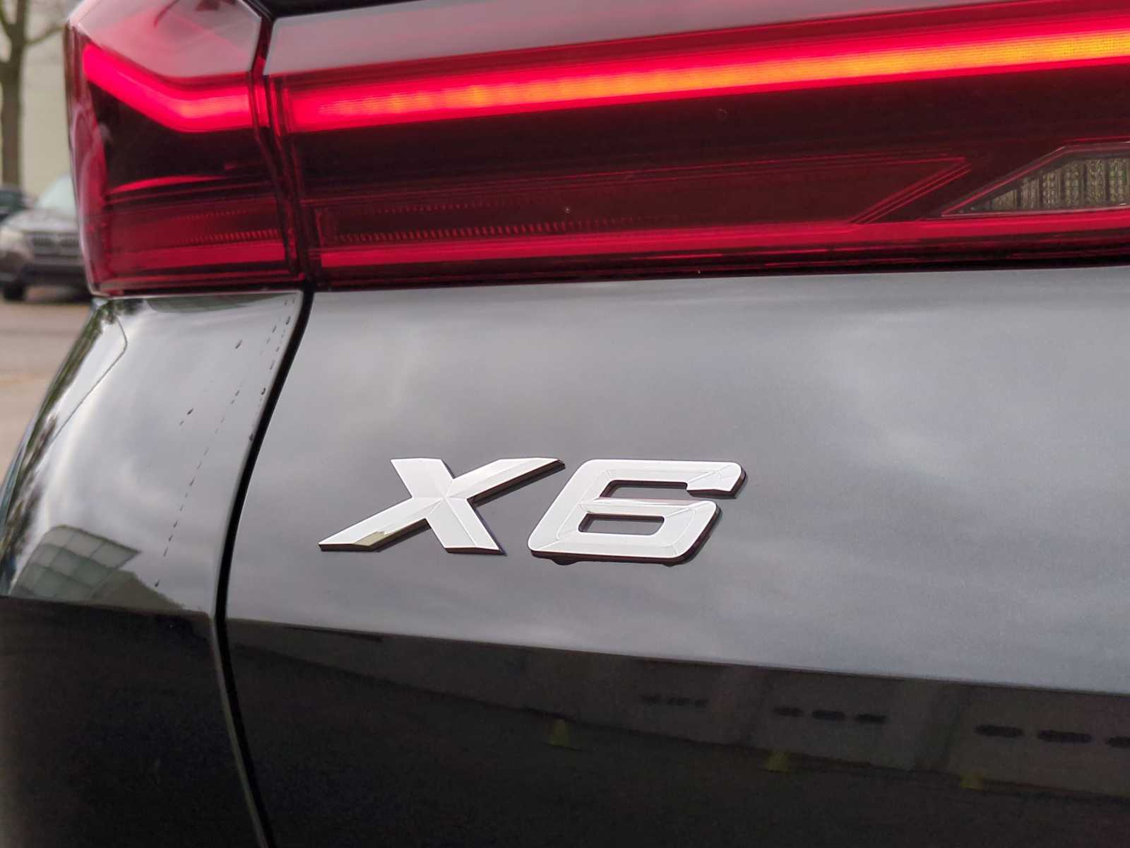 Thumbnail: 2026 BMW X6 - 13