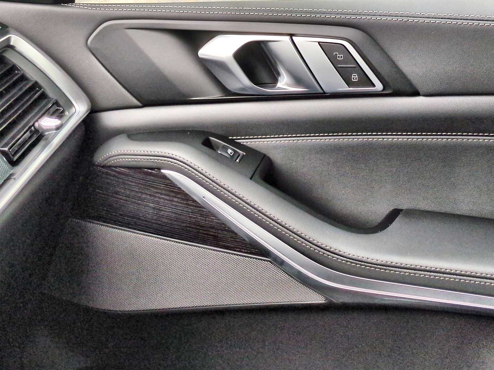 Thumbnail: 2026 BMW X5 - 38