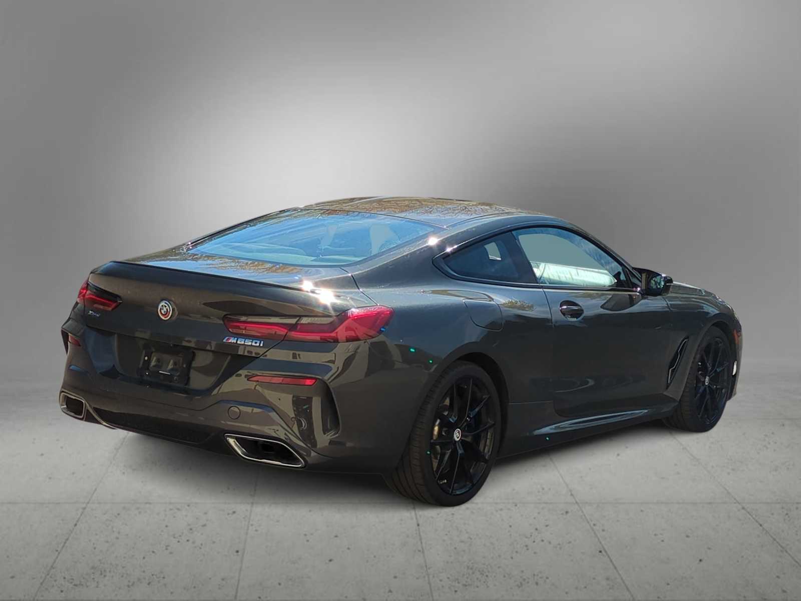 Thumbnail: 2023 BMW 8 Series - 8