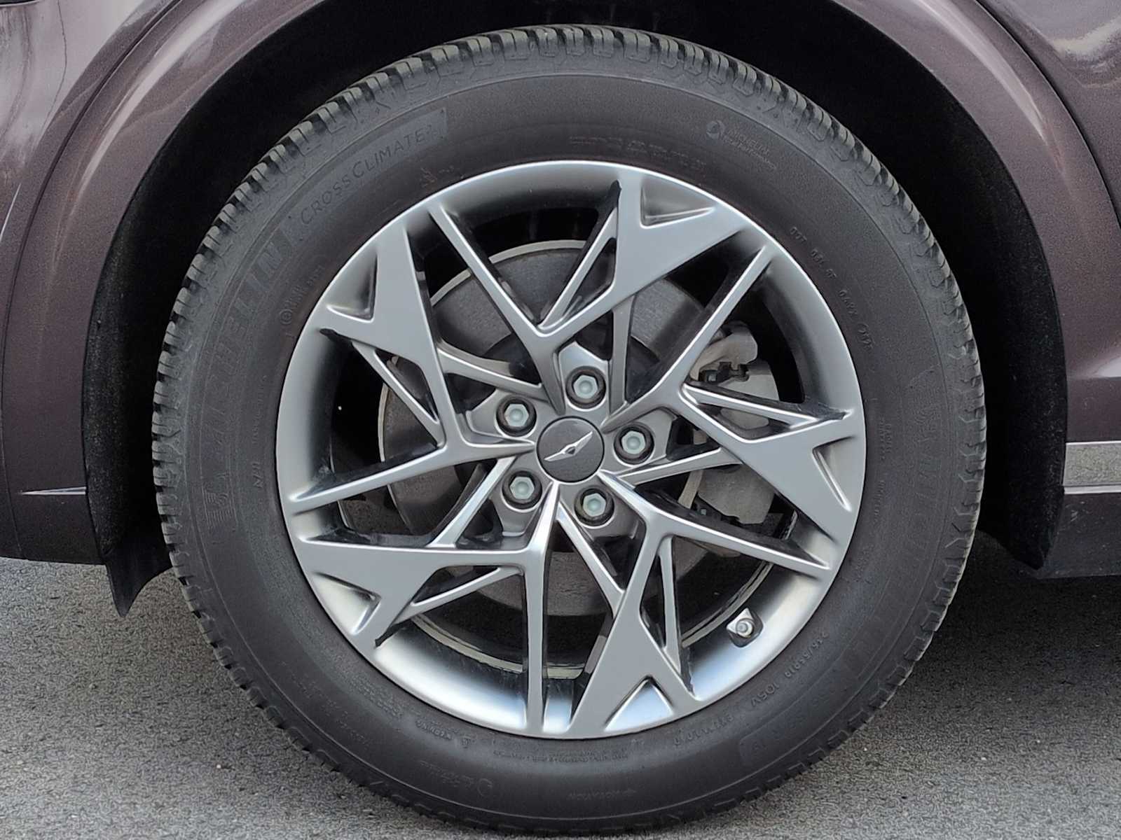 Thumbnail: 2022 Genesis GV70 - 13