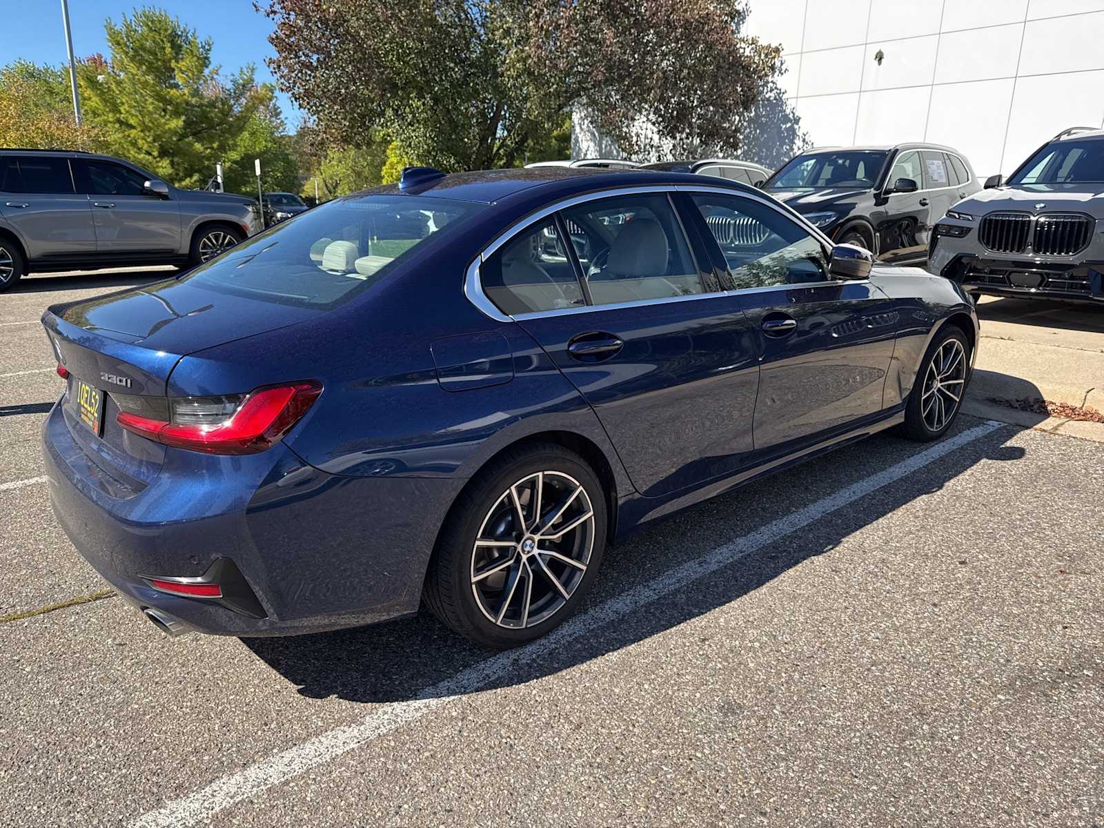 Thumbnail: 2019 BMW 3 Series - 2