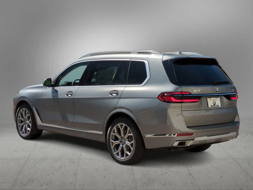 Thumbnail: 2026 BMW X7 - 6