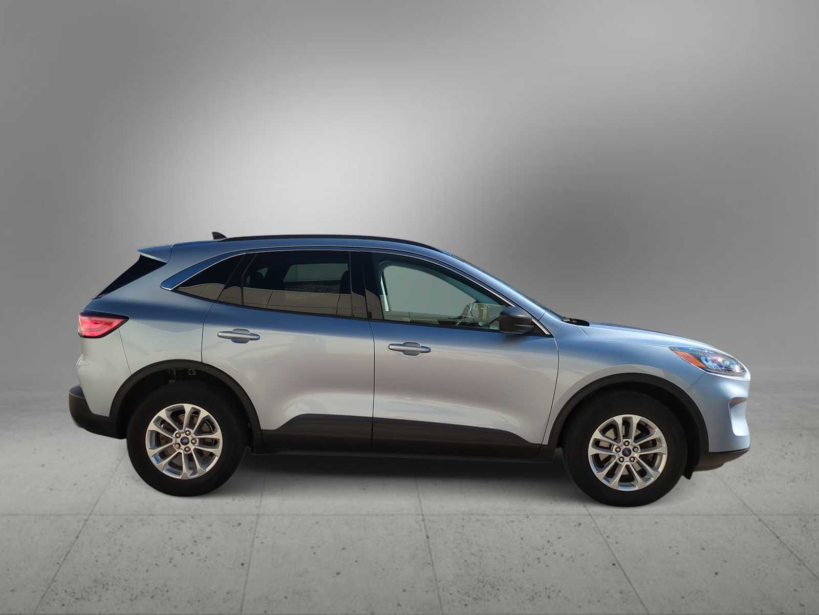 Thumbnail: 2022 Ford Escape - 9