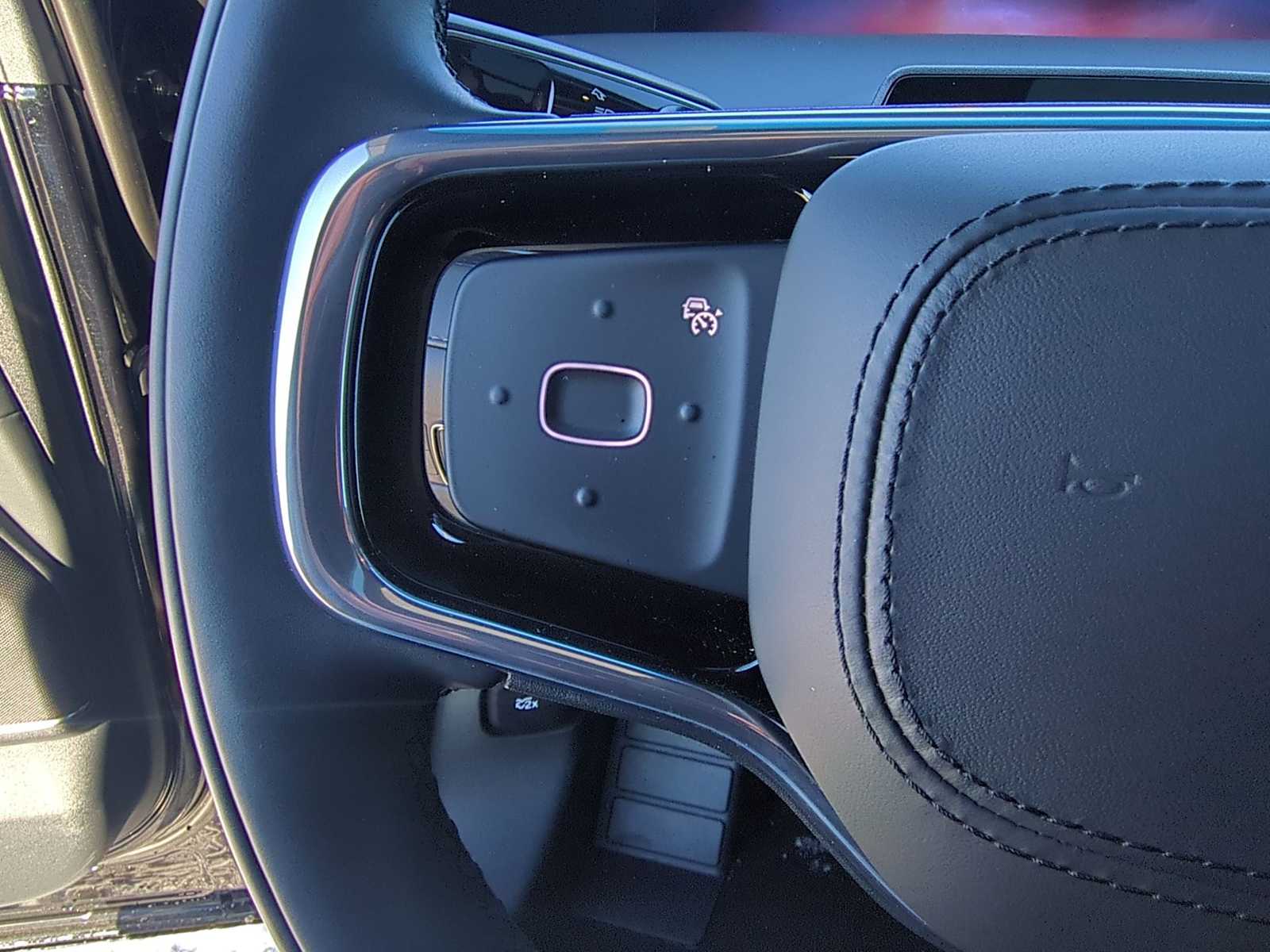 Thumbnail: 2024 Lincoln Nautilus - 33