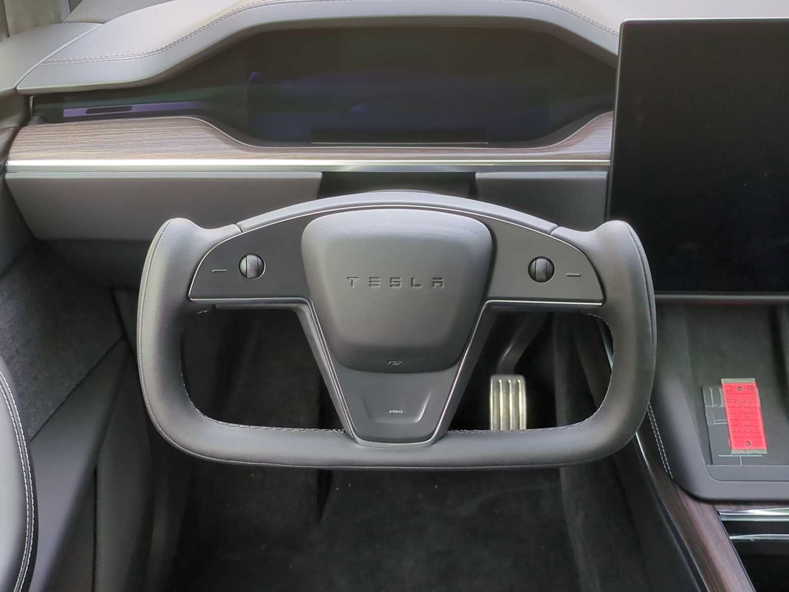 Thumbnail: 2022 Tesla Model X - 23