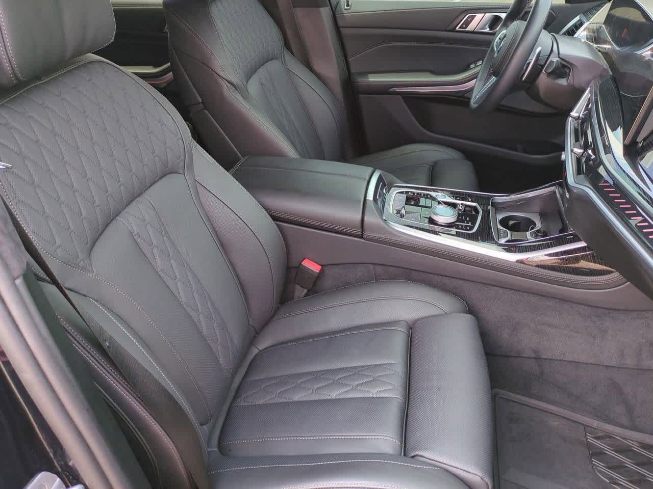 Thumbnail: 2025 BMW X7 - 22