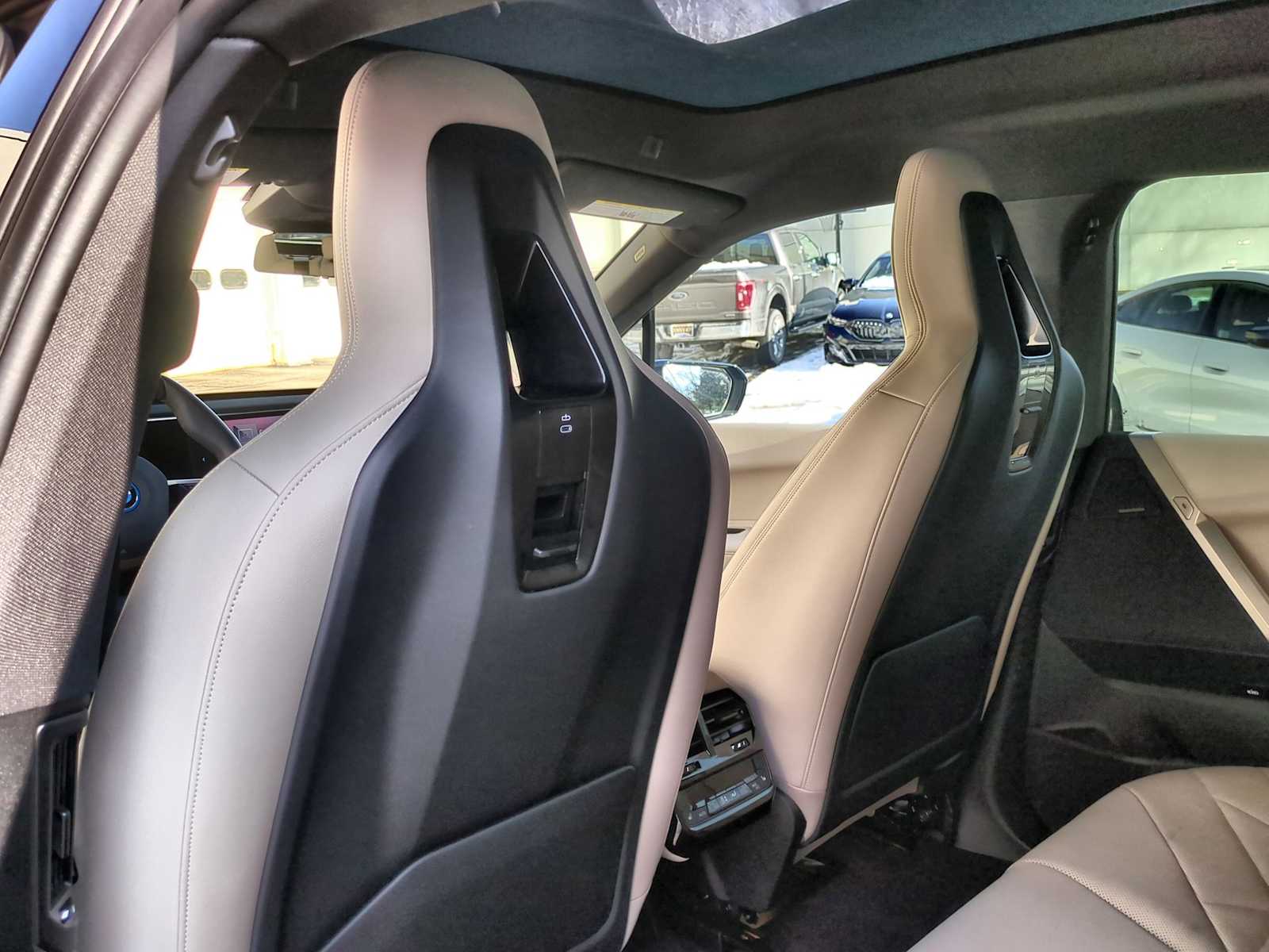 Thumbnail: 2025 BMW iX - 18