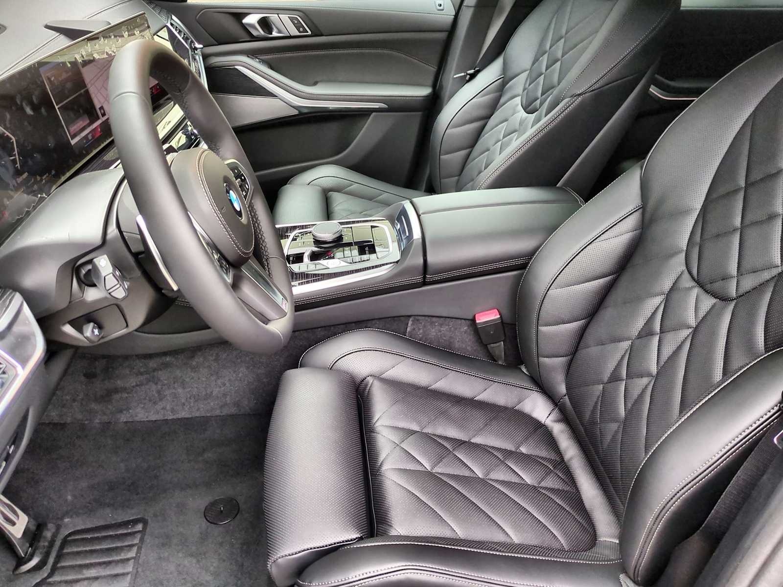 Thumbnail: 2026 BMW X5 - 16