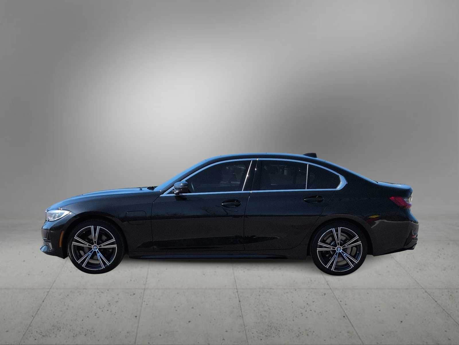 Thumbnail: 2021 BMW 3 Series - 5
