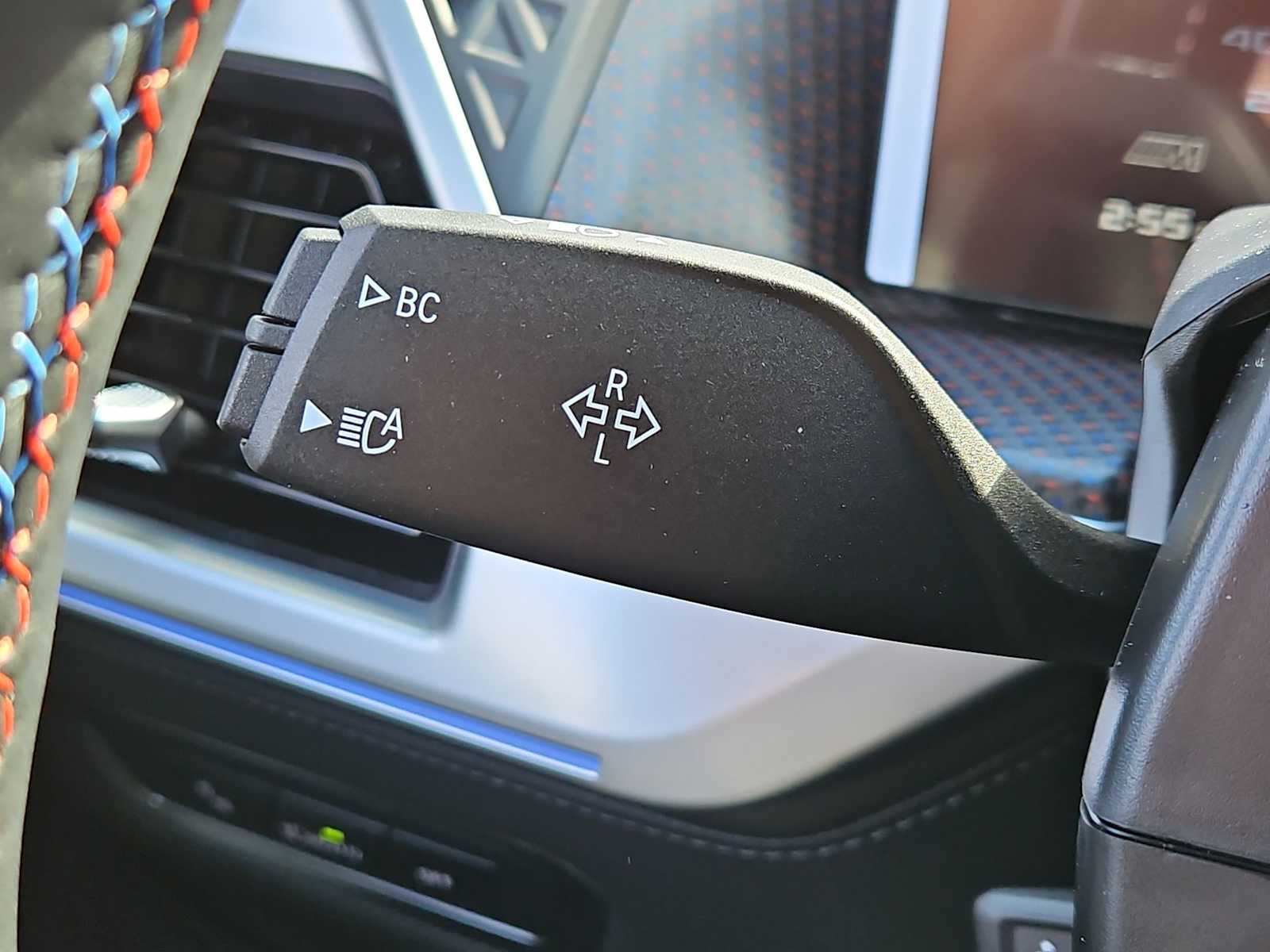 Thumbnail: 2026 BMW XM - 33