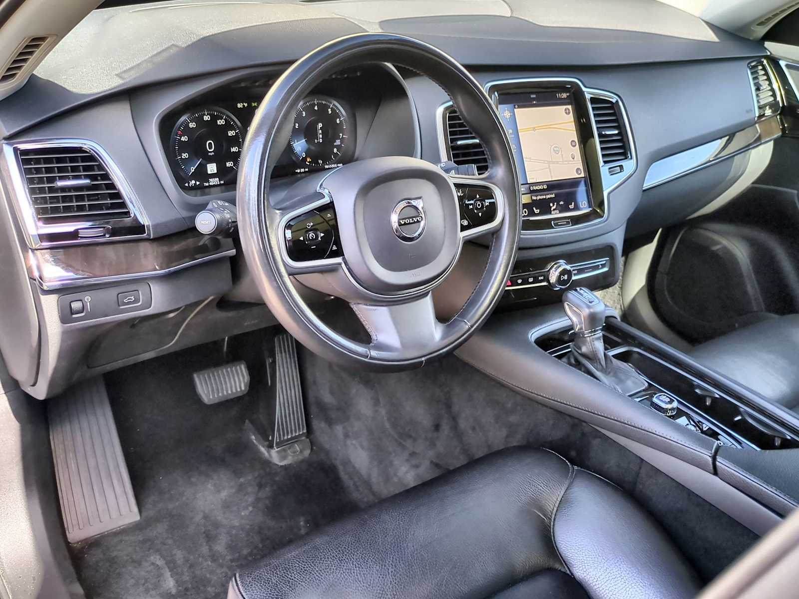 Thumbnail: 2018 Volvo XC90 - 10