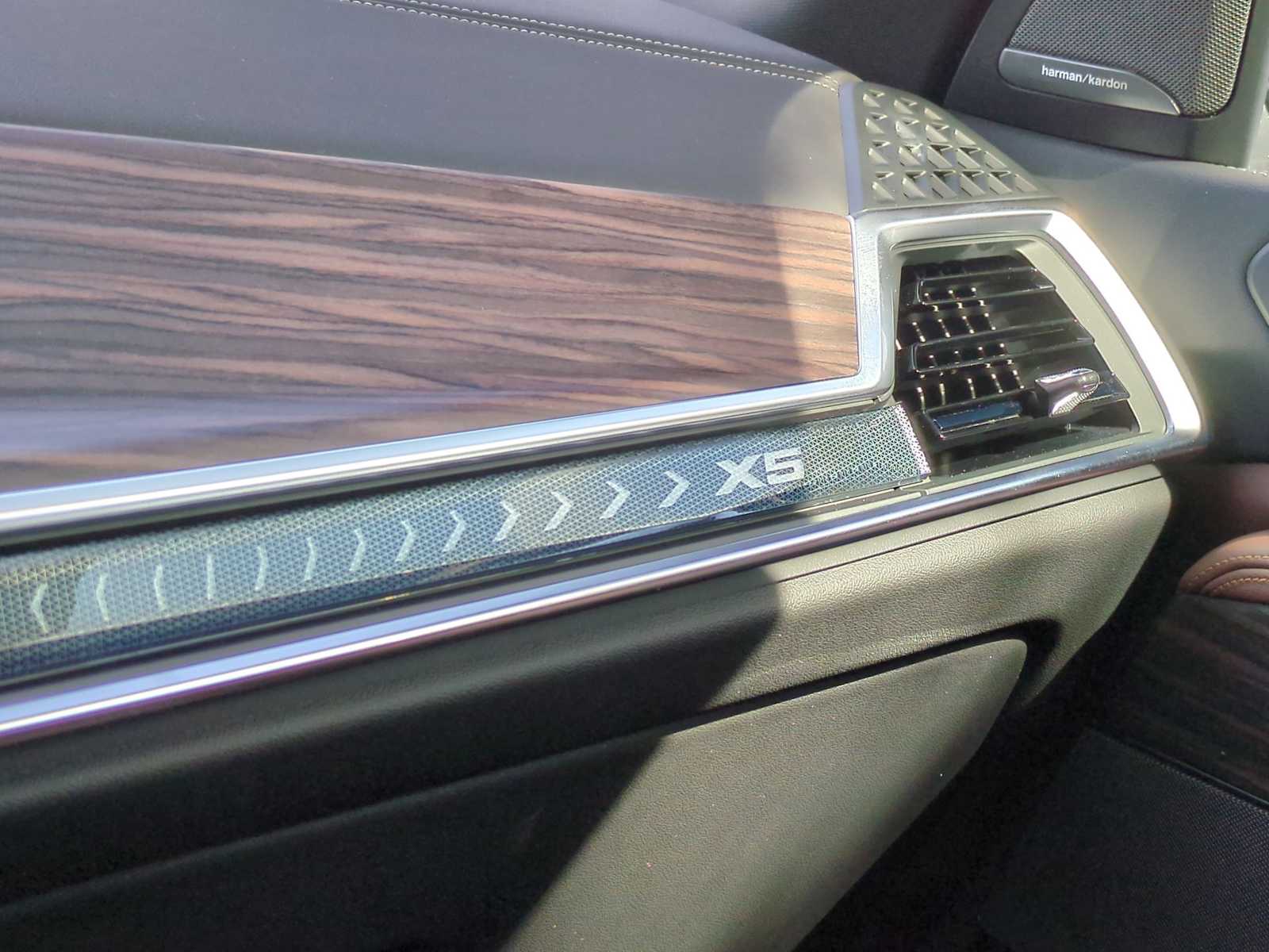 Thumbnail: 2026 BMW X5 - 38