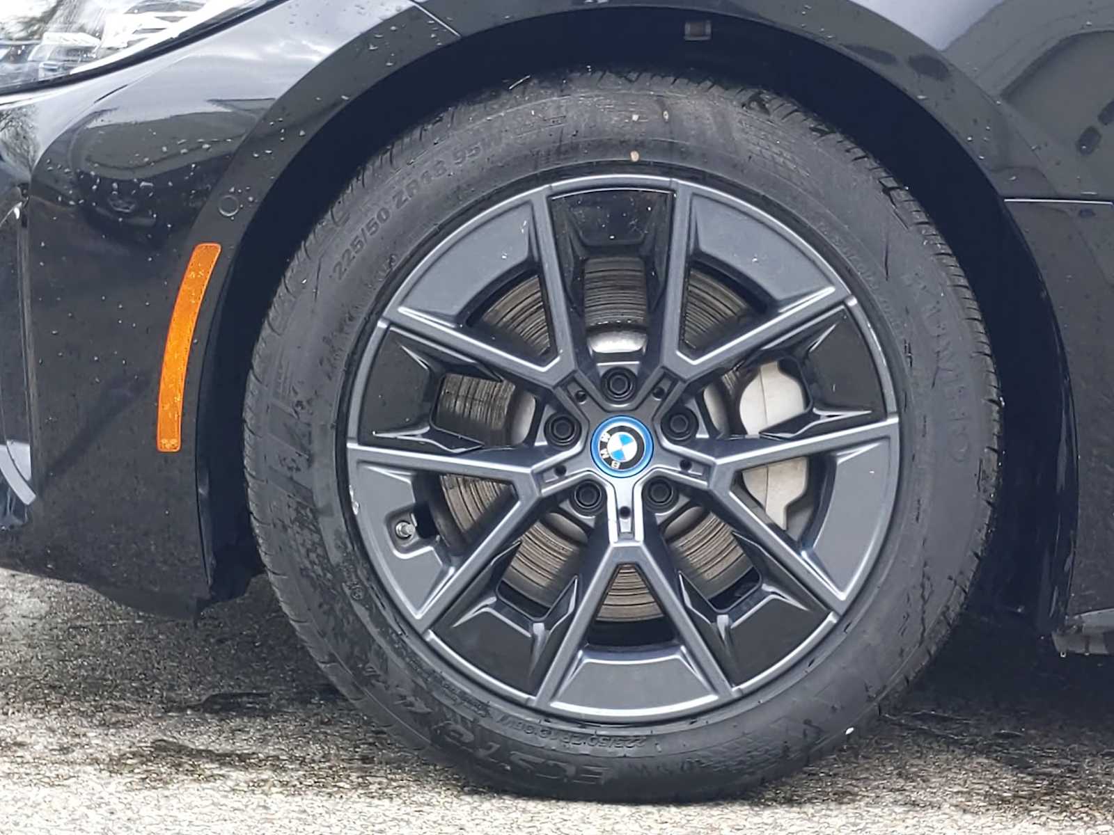 2024 BMW i4 xDrive40 13