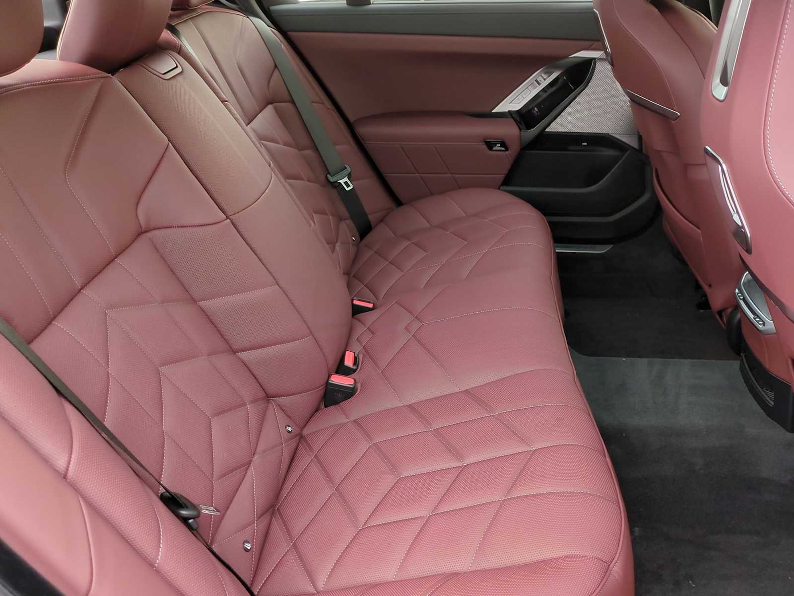 Thumbnail: 2025 BMW 7 Series - 22