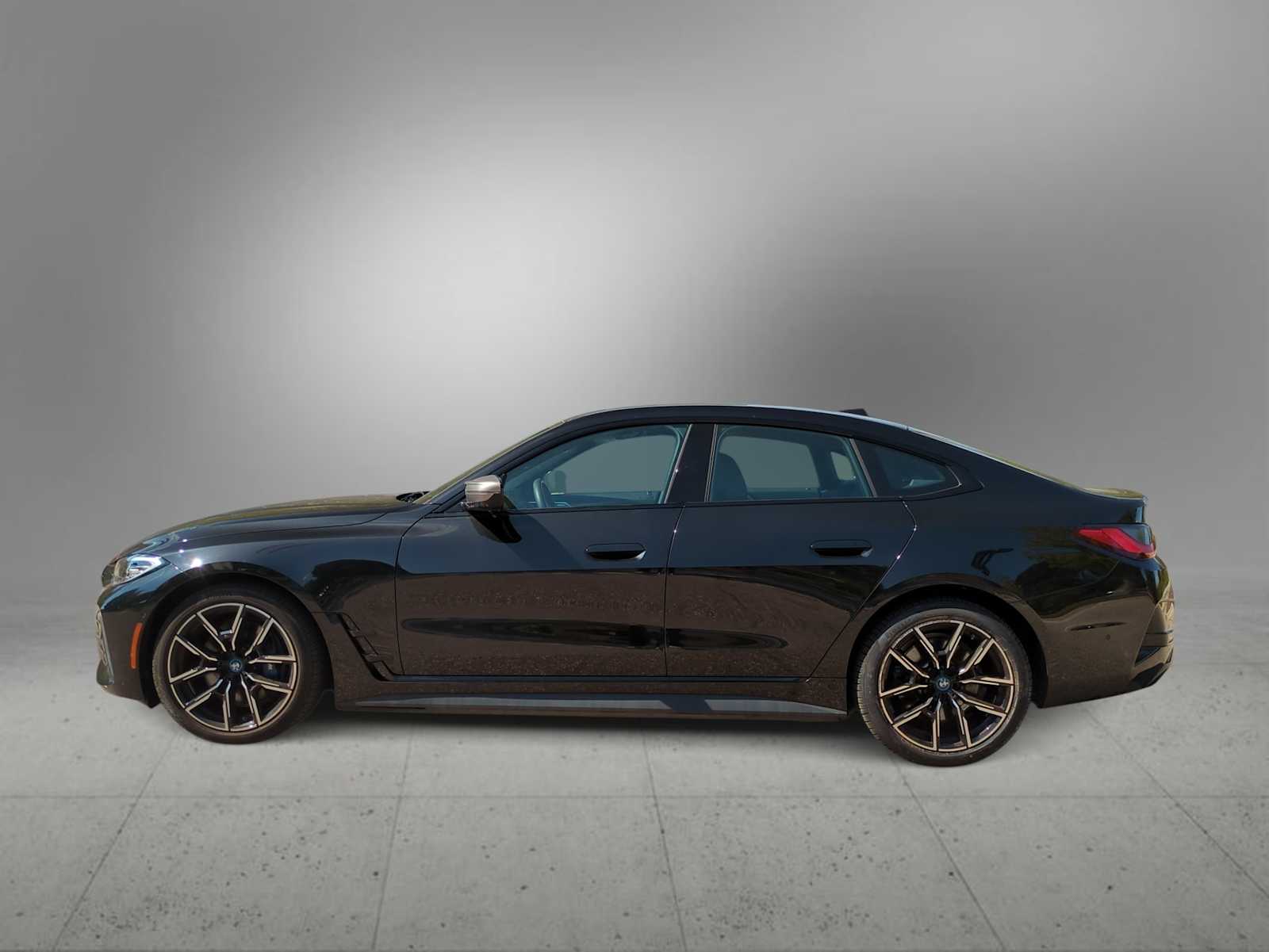 Thumbnail: 2023 BMW i4 - 5