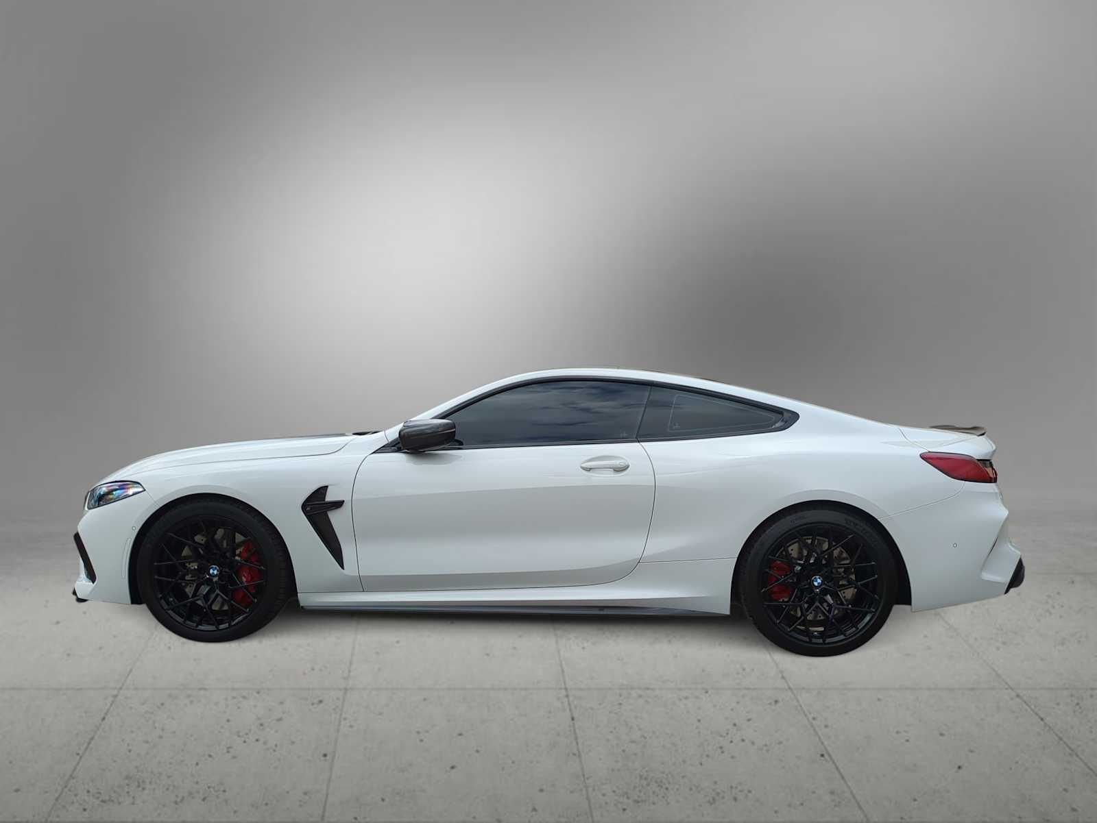 Thumbnail: 2025 BMW M8 - 5