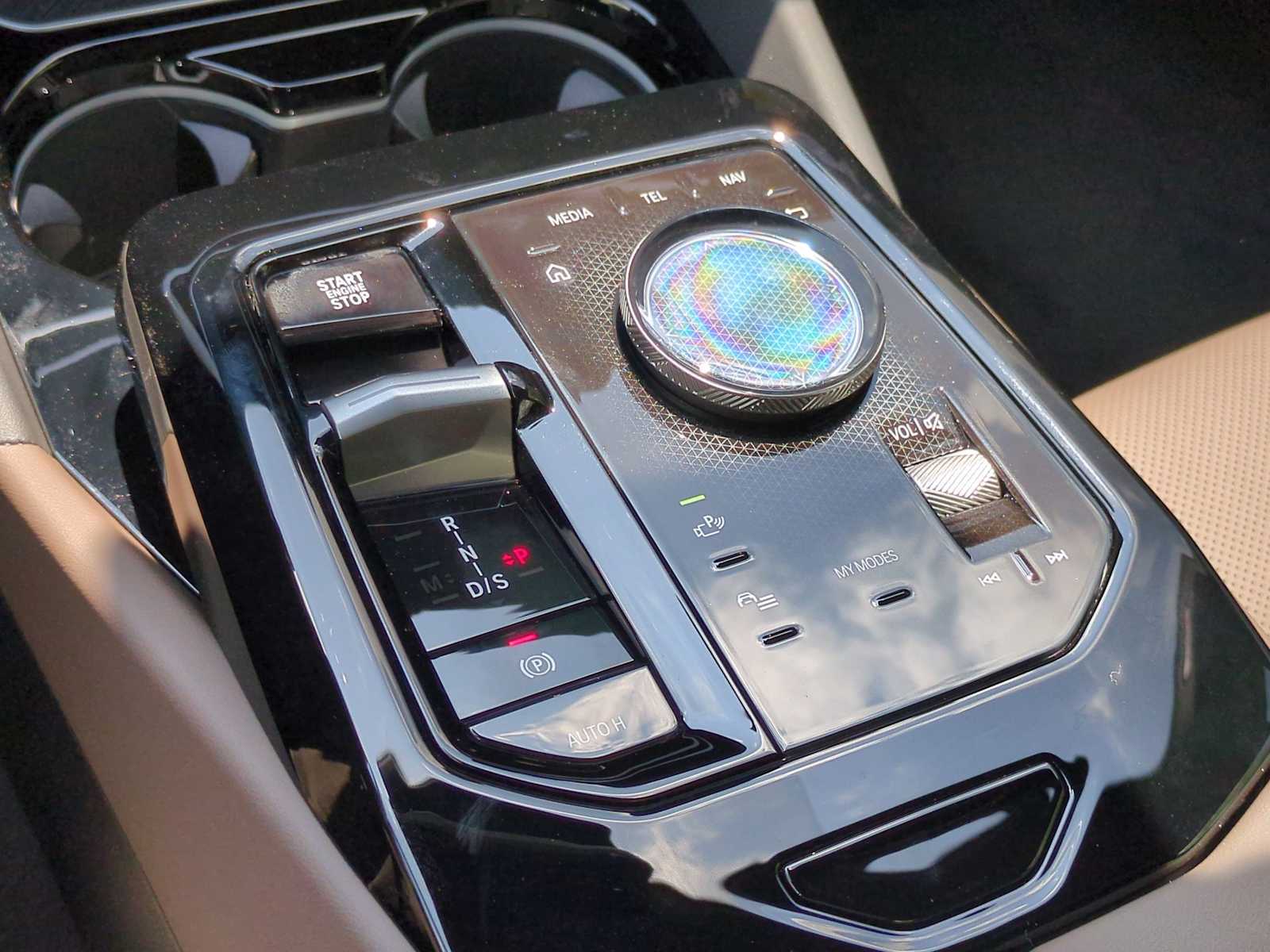 Thumbnail: 2026 BMW 5 Series - 35