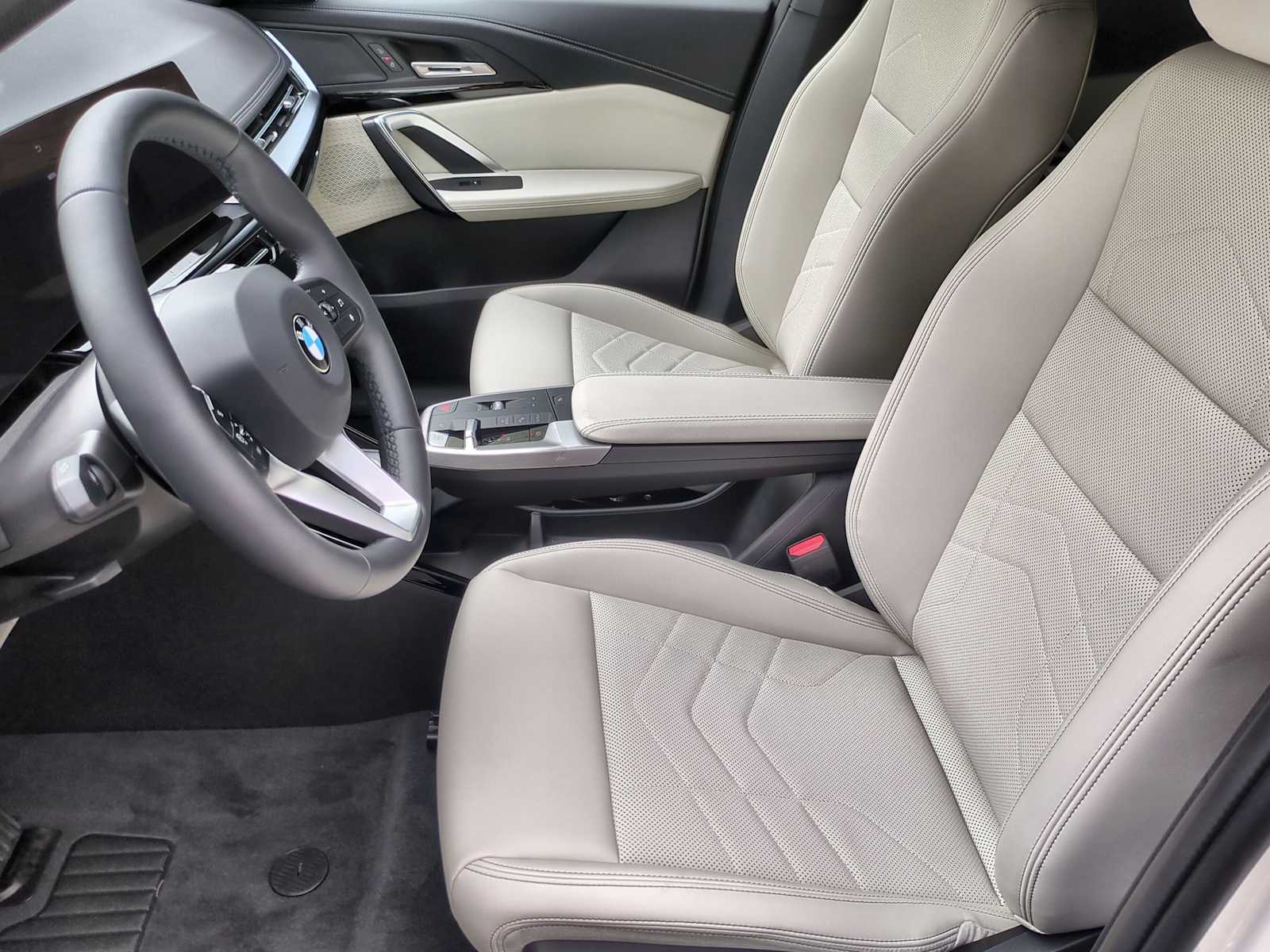 2026 BMW X1 XDrive28i - Photo 16