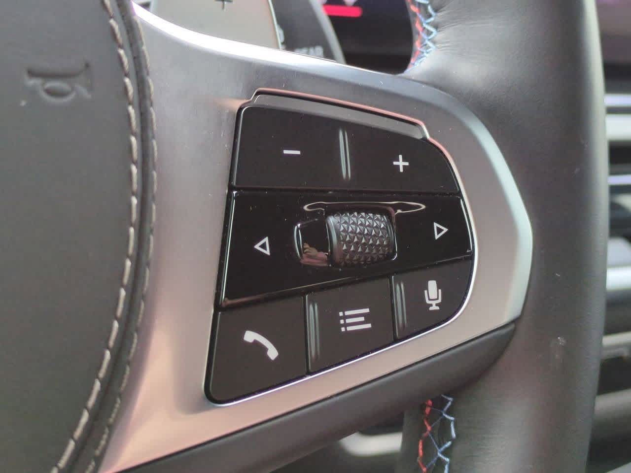 Thumbnail: 2025 BMW X7 - 25