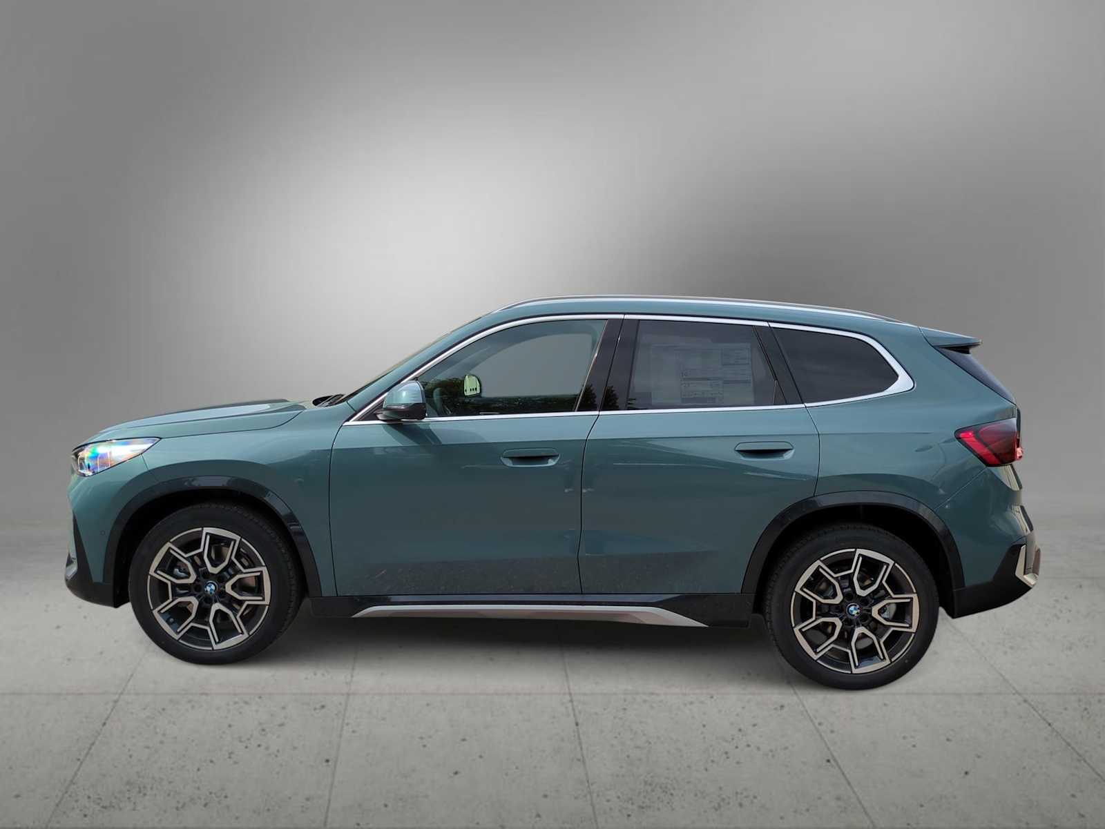 Thumbnail: 2026 BMW X1 - 5