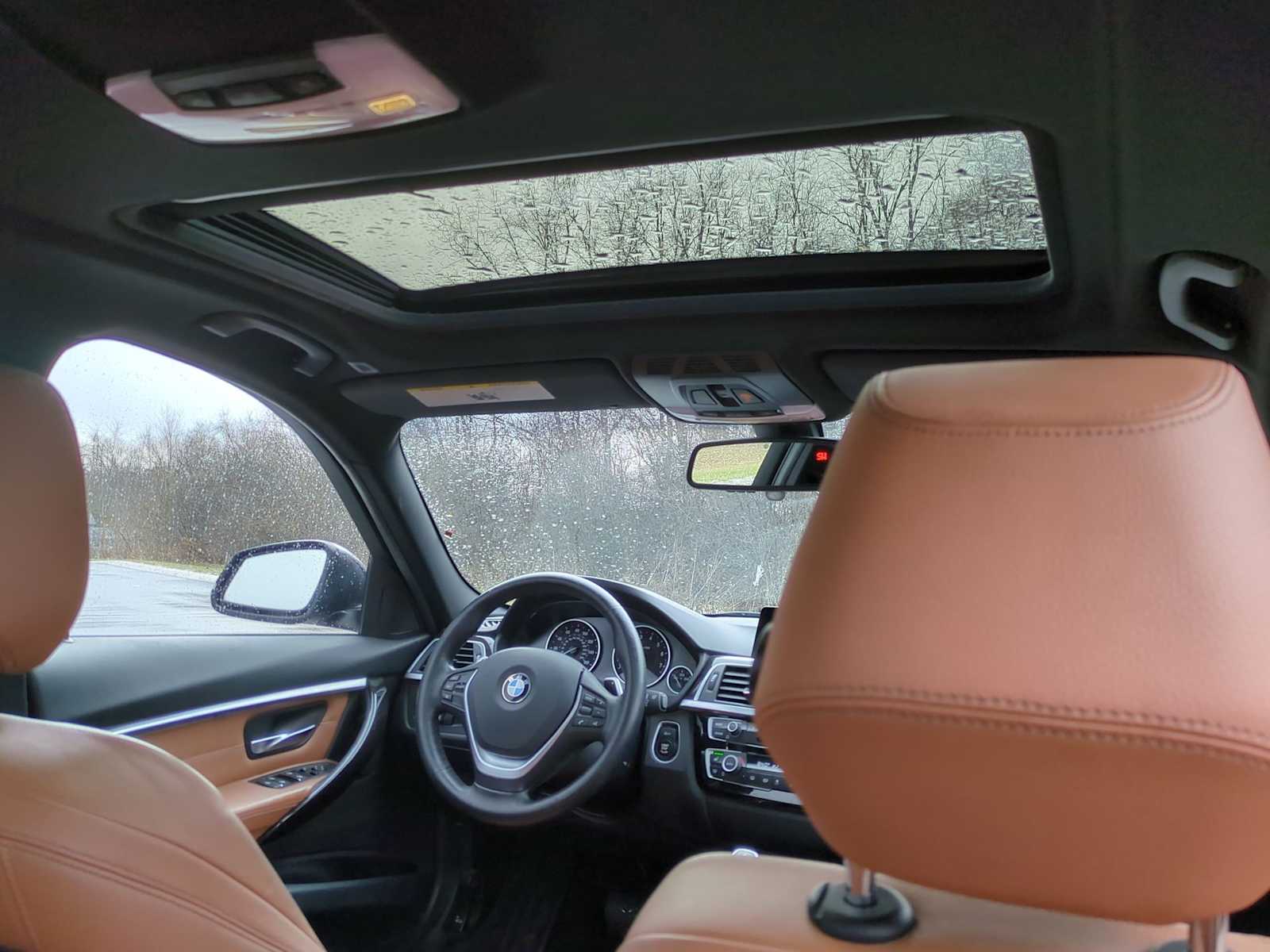 Thumbnail: 2016 BMW 3 Series - 22