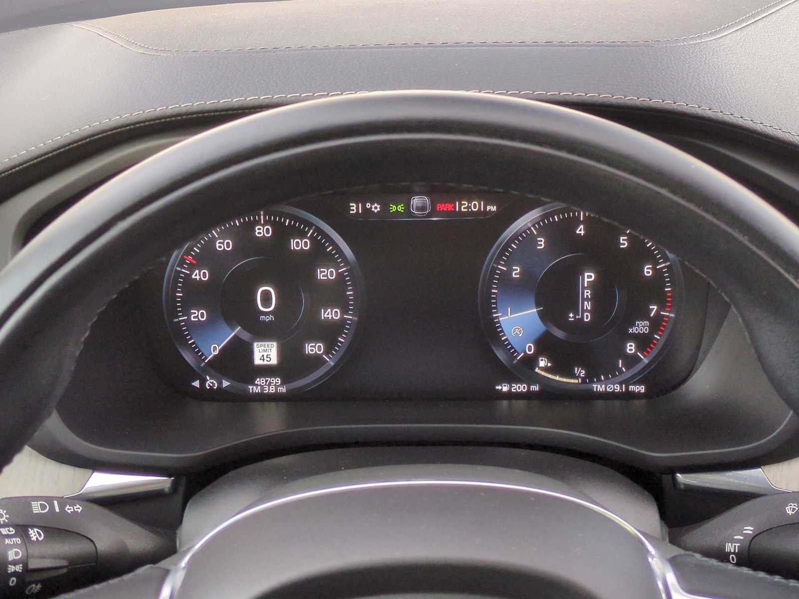 Thumbnail: 2021 Volvo XC60 - 35