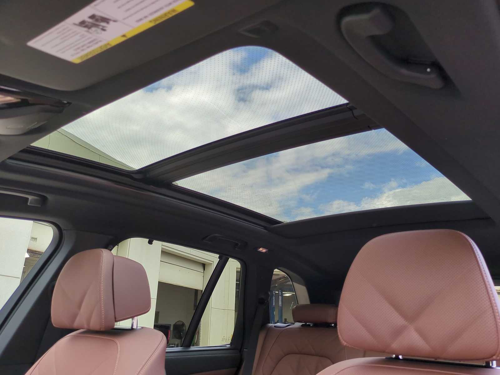 Thumbnail: 2026 BMW X5 - 19