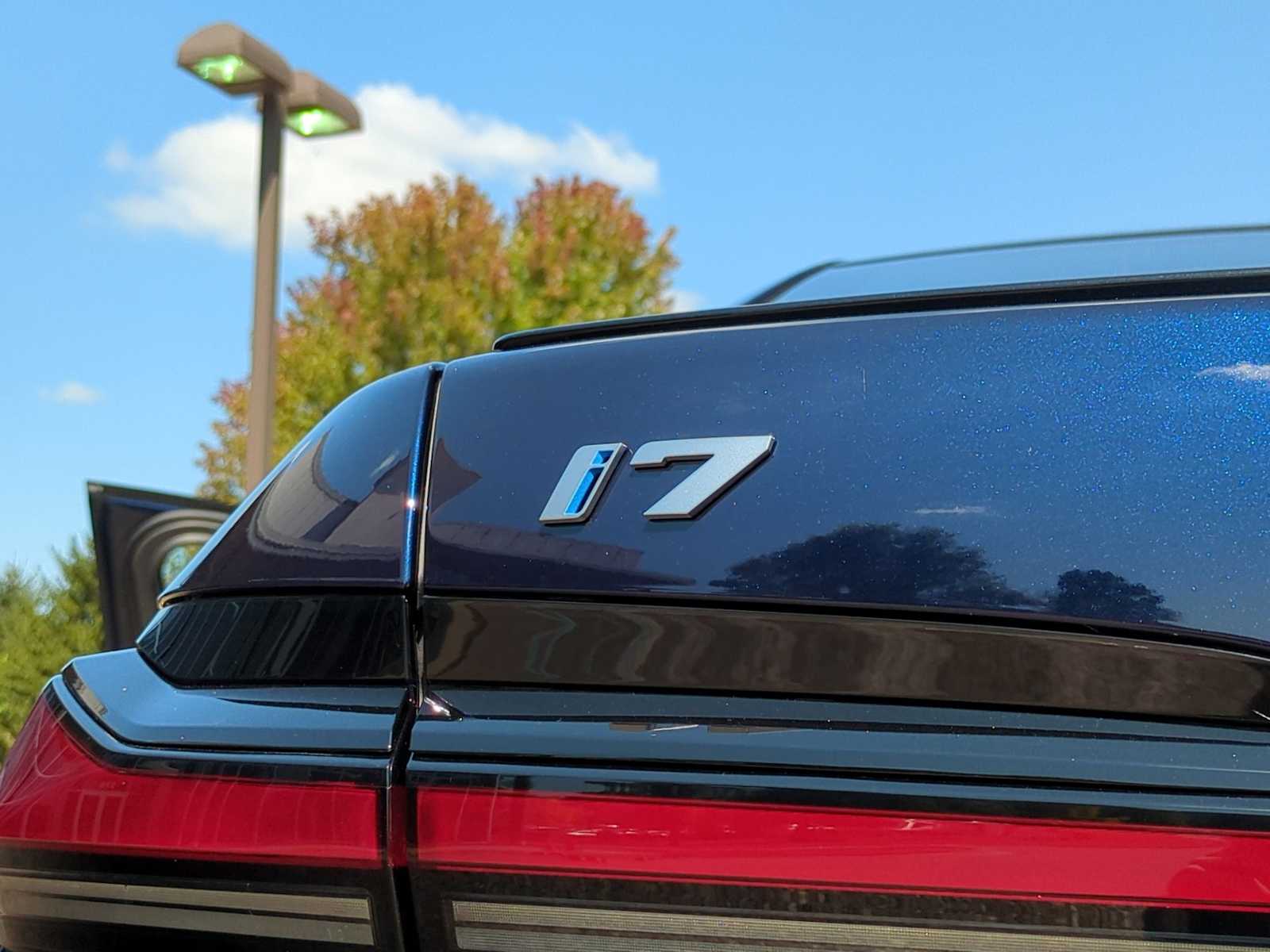 Thumbnail: 2026 BMW i7 - 13