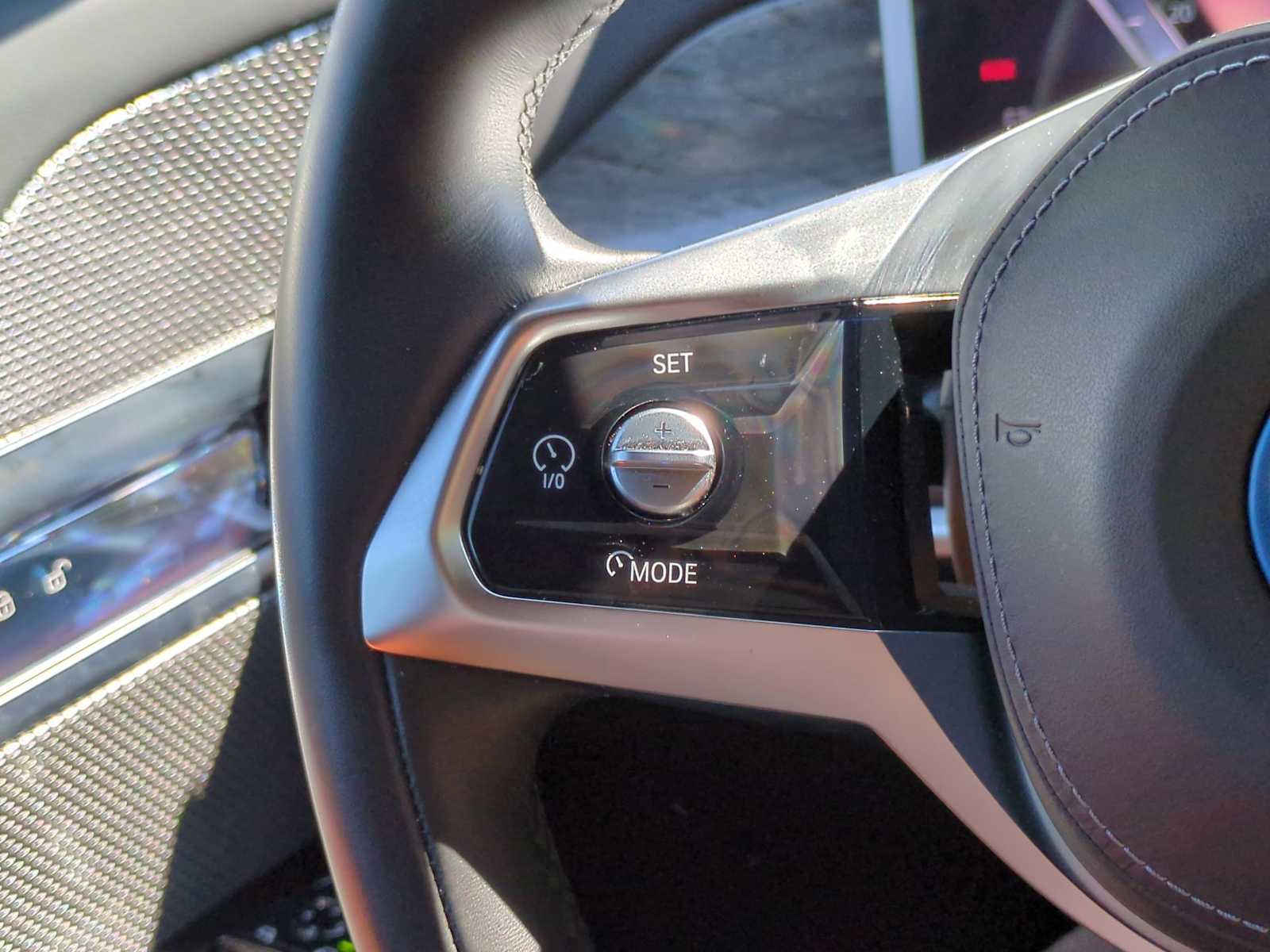 Thumbnail: 2024 BMW i7 - 25