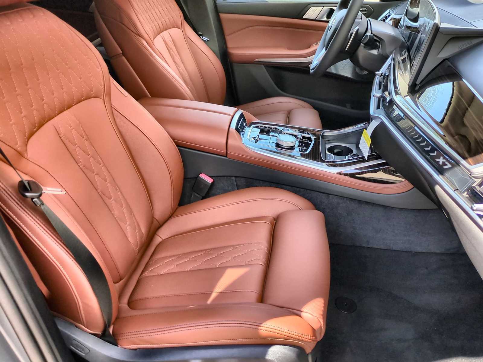 Thumbnail: 2026 BMW X7 - 24