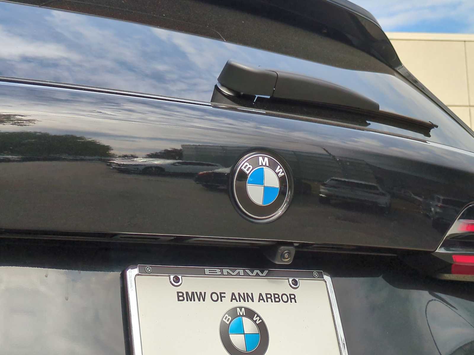 Thumbnail: 2026 BMW X5 - 12