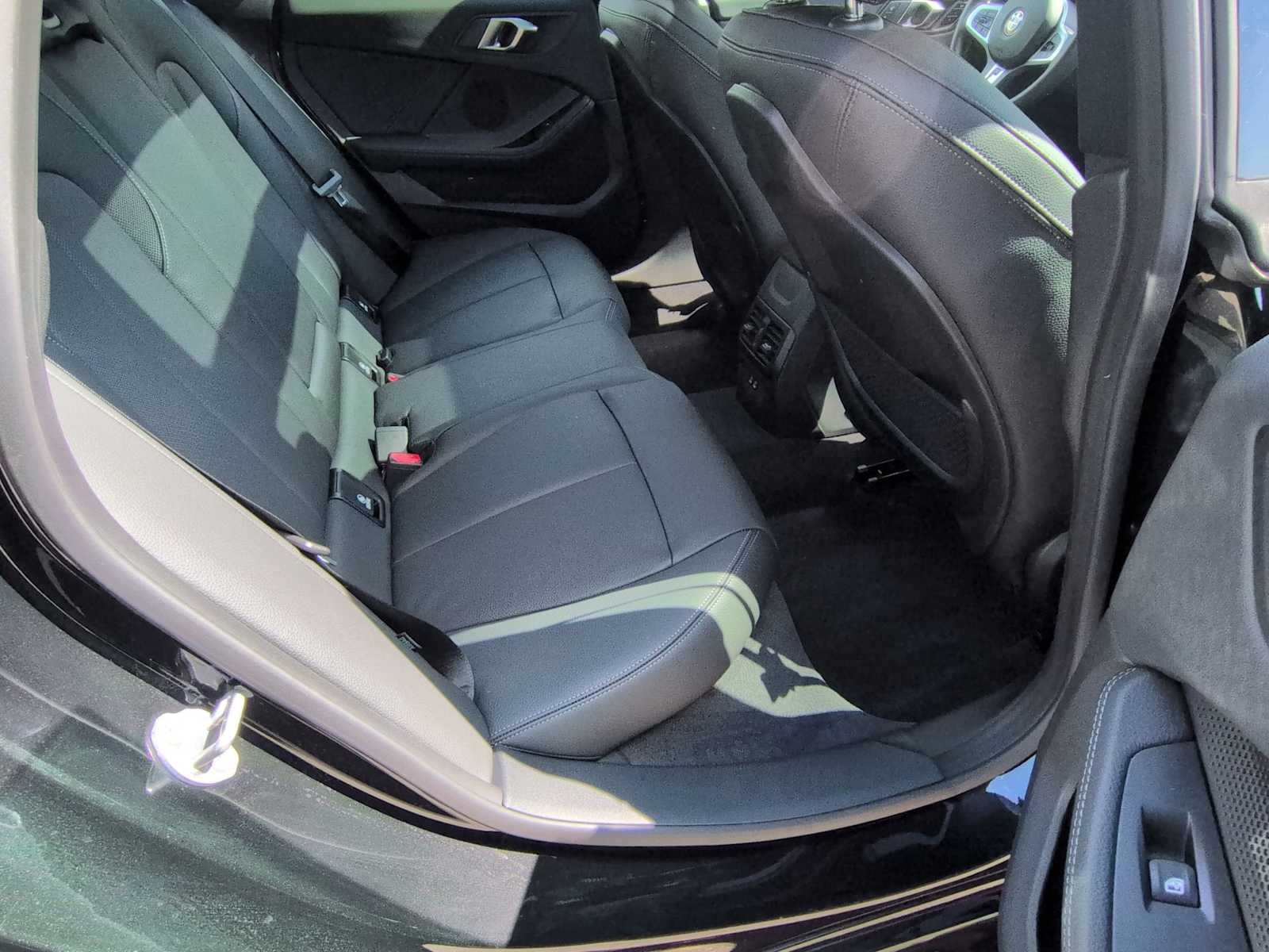 Thumbnail: 2024 BMW 2 Series - 22