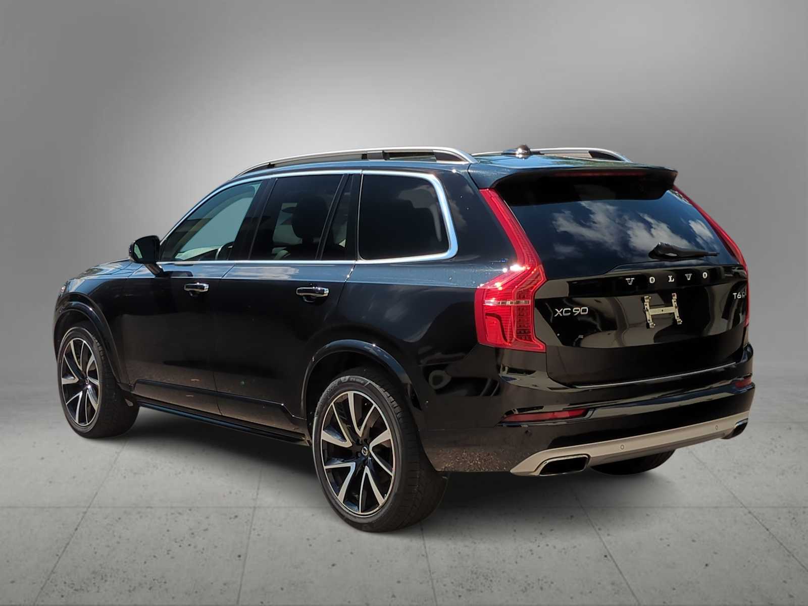 Thumbnail: 2018 Volvo XC90 - 6