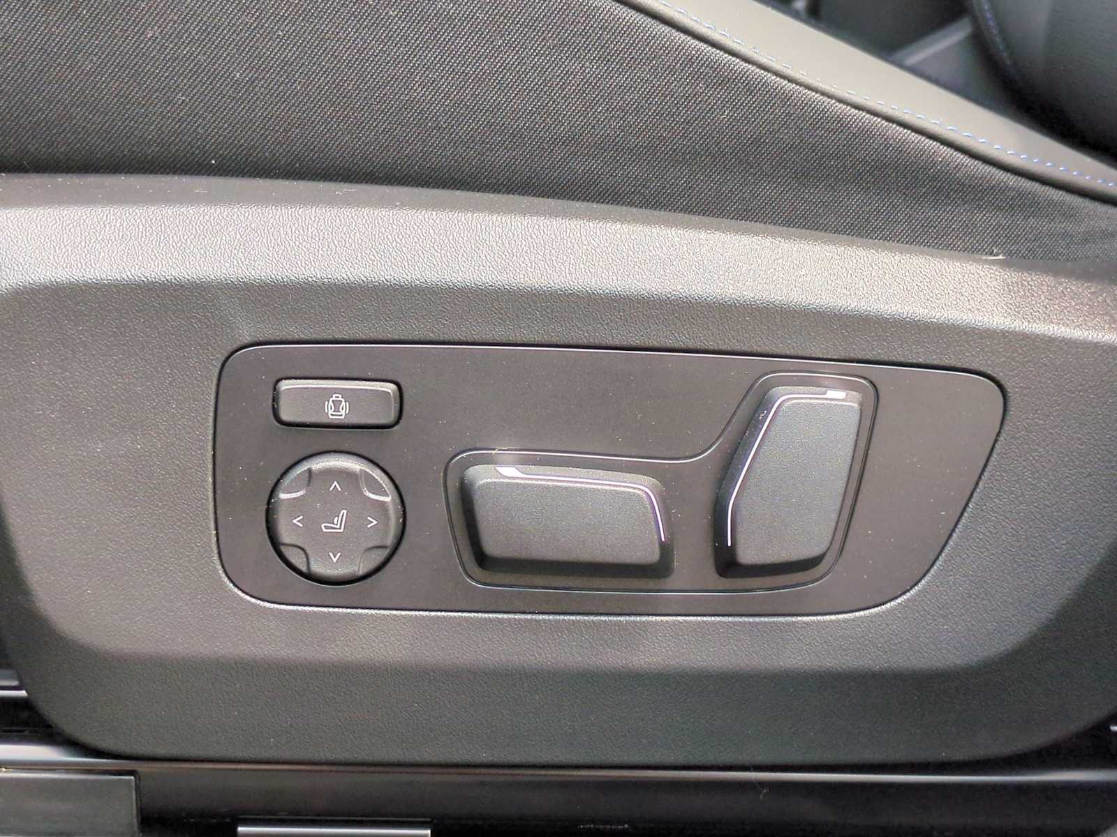 Thumbnail: 2025 BMW X3 - 18