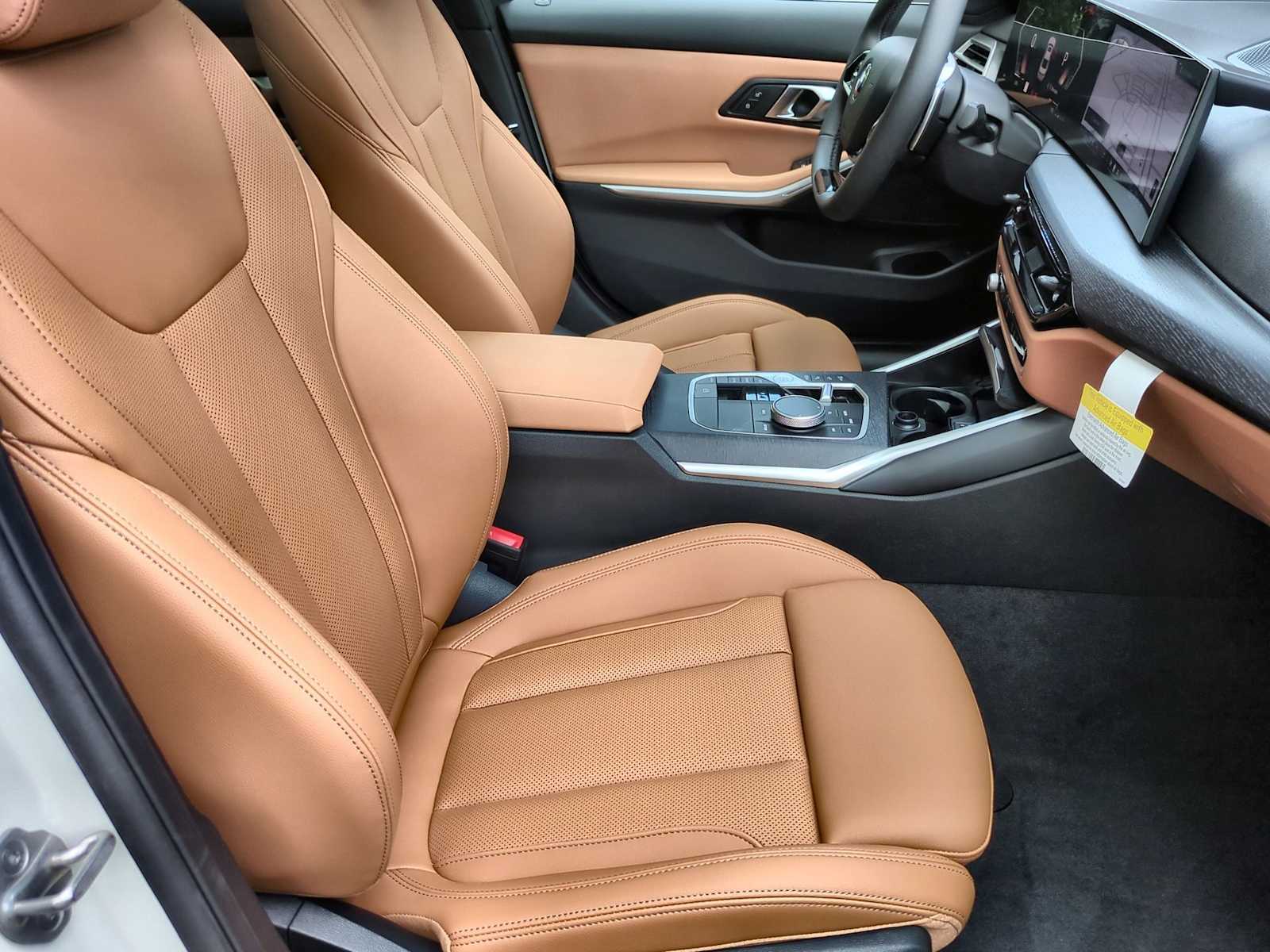 Thumbnail: 2025 BMW 3 Series - 23