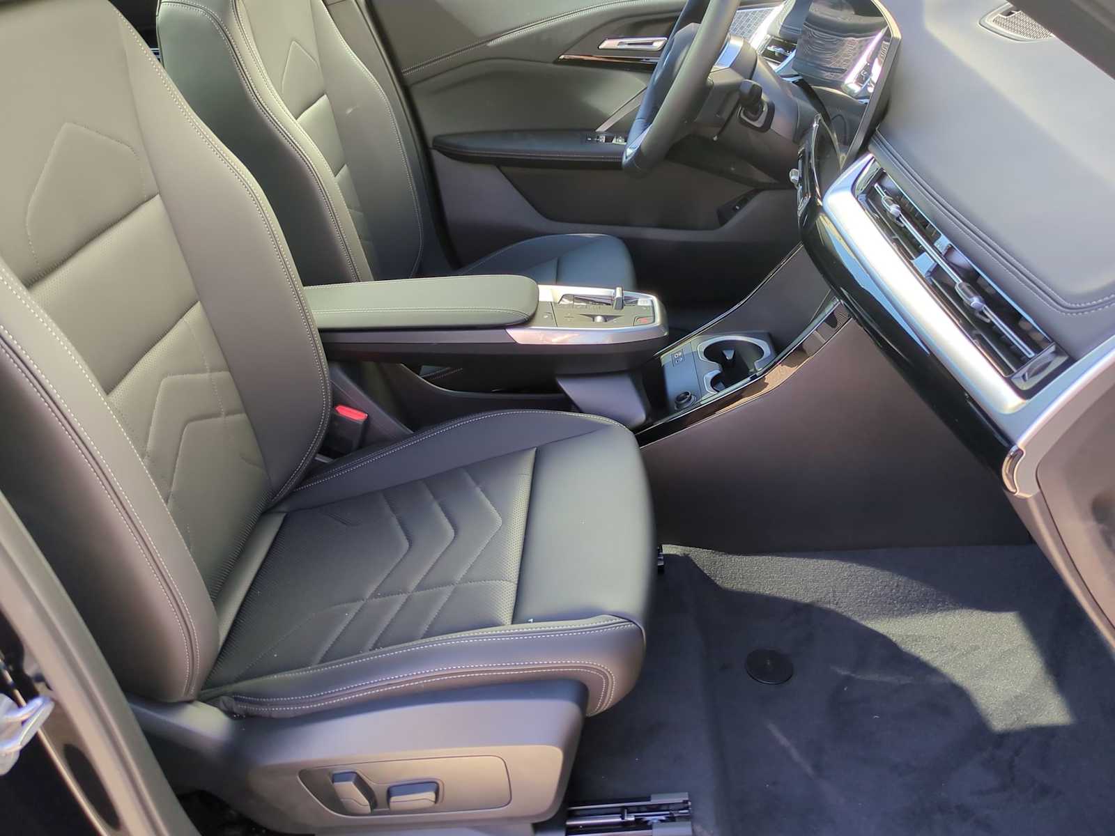 2025 BMW X1 xDrive28i 24