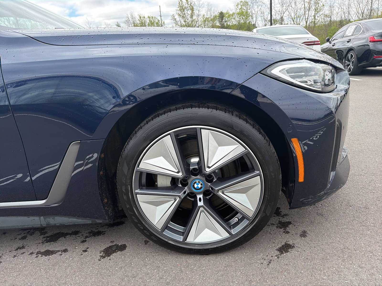 Thumbnail: 2023 BMW i4 - 4