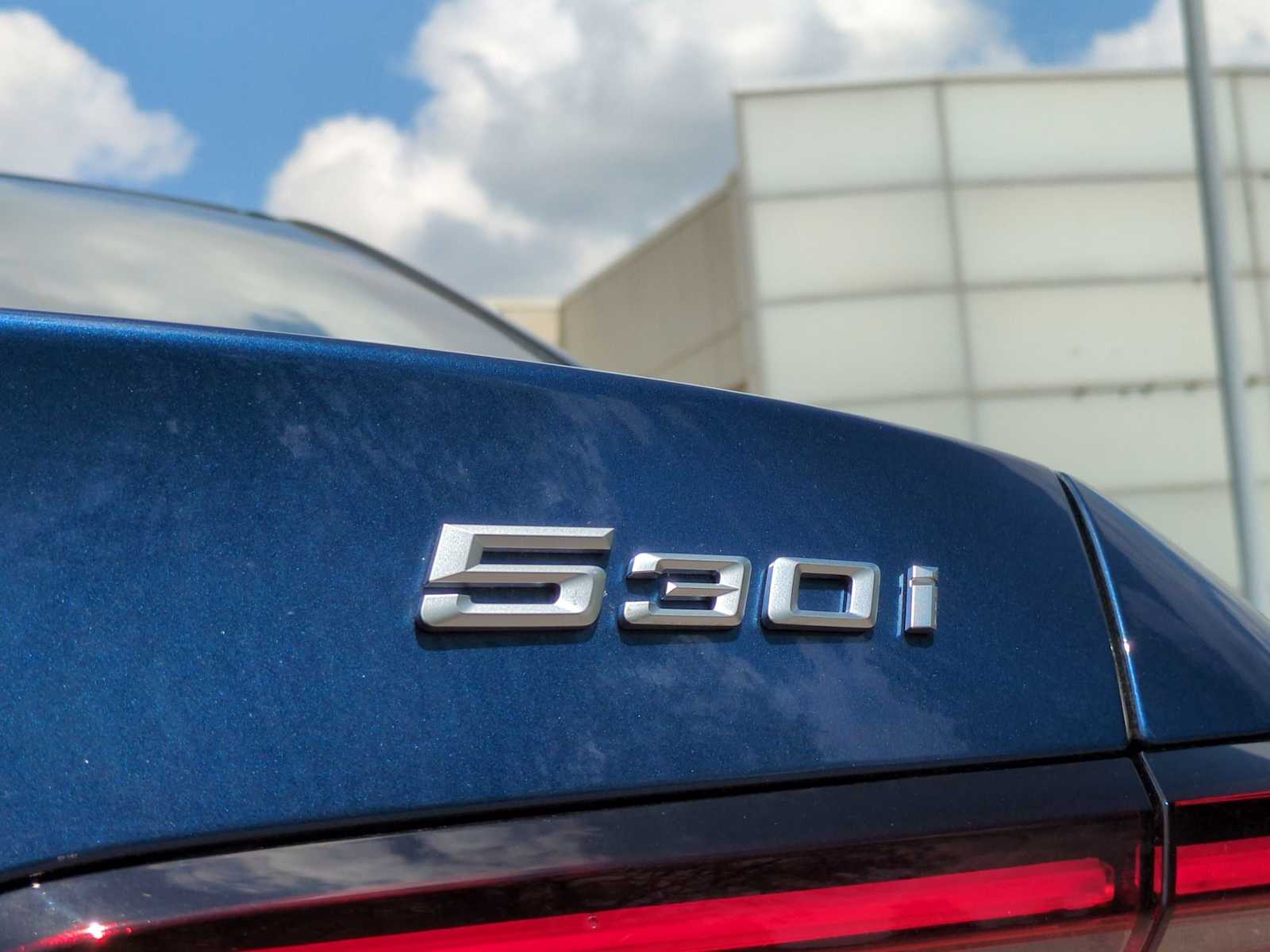 Thumbnail: 2026 BMW 5 Series - 13