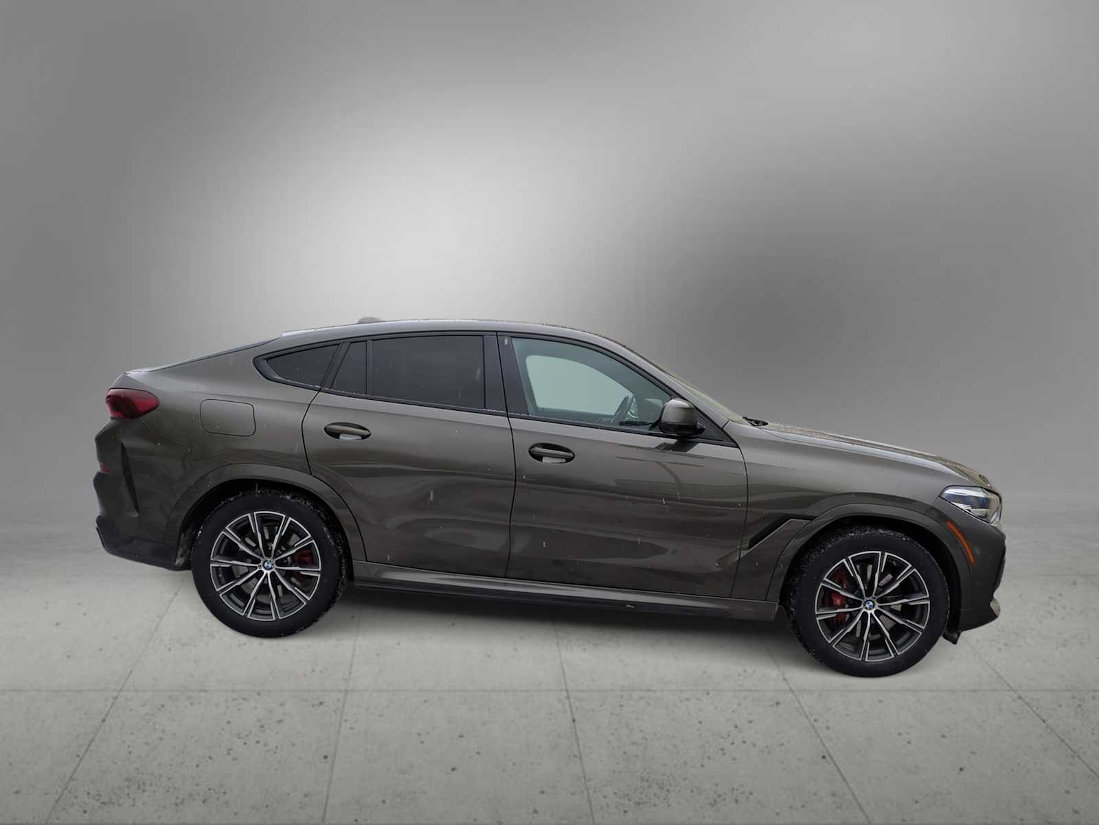 Thumbnail: 2021 BMW X6 - 9
