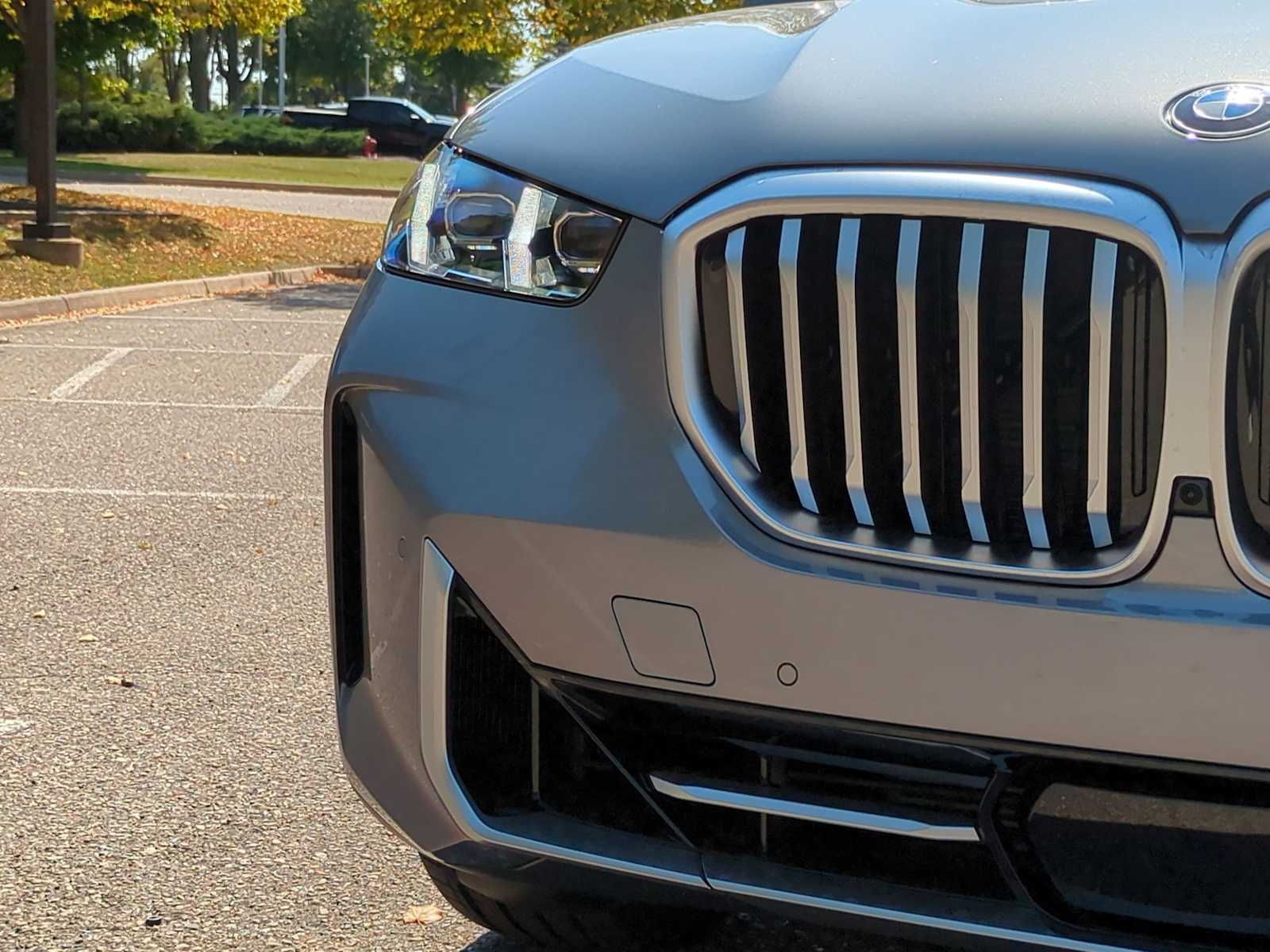 Thumbnail: 2026 BMW X5 - 11